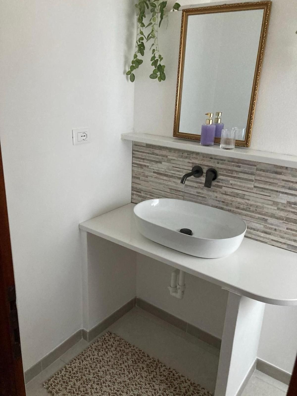 L'Intermezzo Double Room with Private Bathroom 3