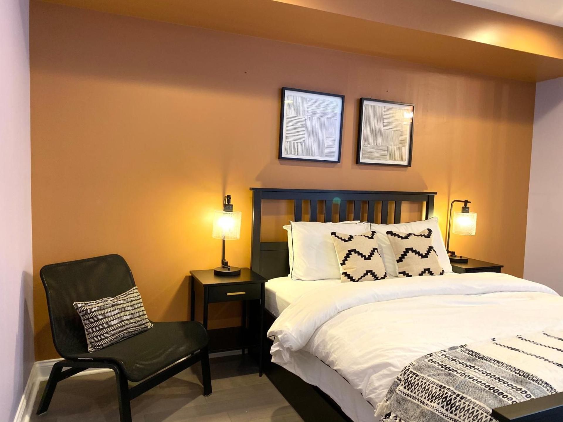 AF Stays - Philadelphia 1210 Mt Vernon St Queen Room