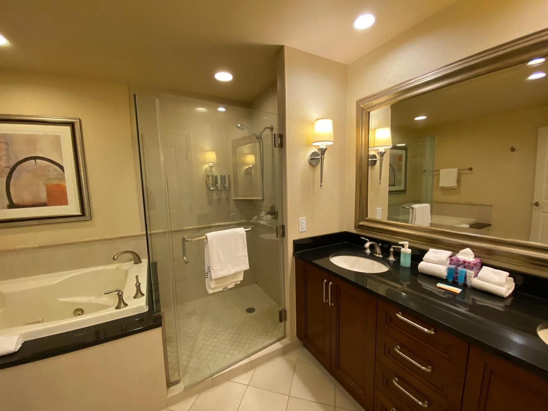 MGM Signature Studios by FantasticStay Deluxe King Studio 224