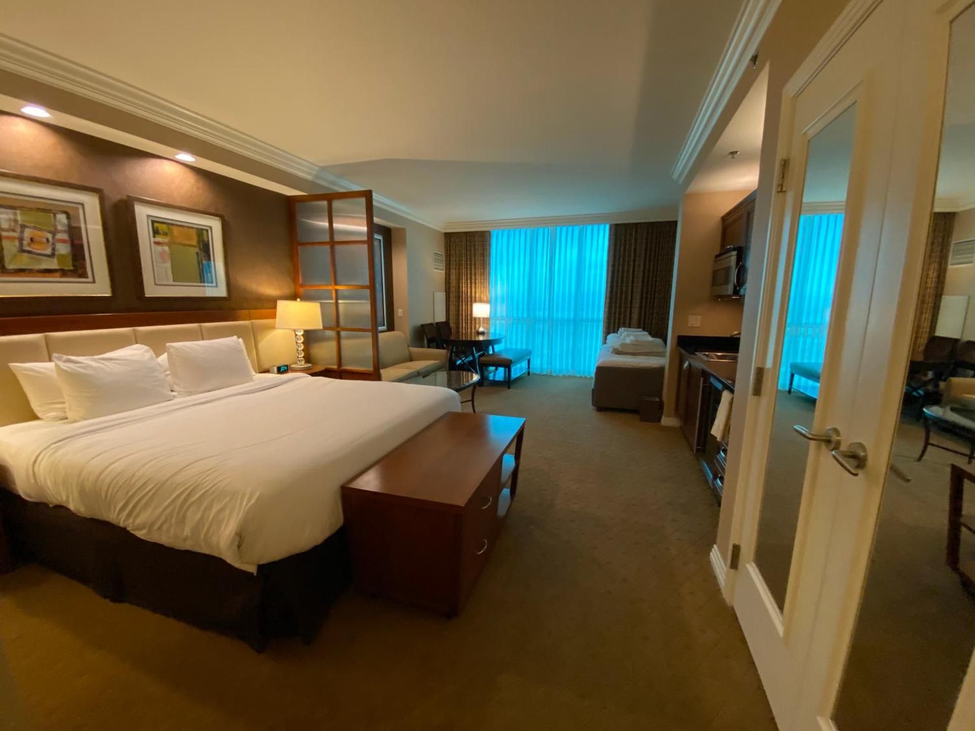 MGM Signature Studios by FantasticStay Deluxe King Studio 131