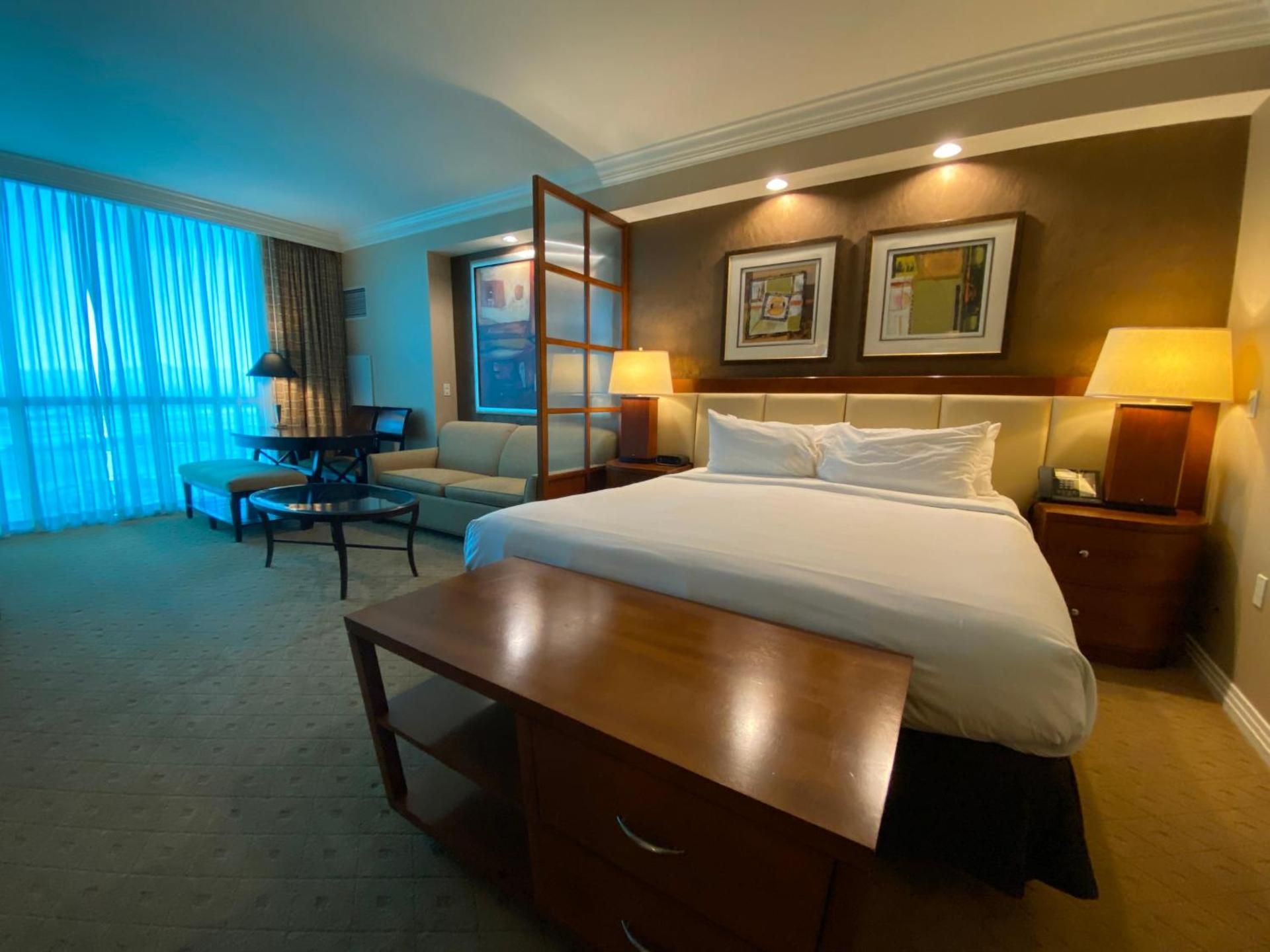 MGM Signature Studios by FantasticStay Deluxe King Studio 95