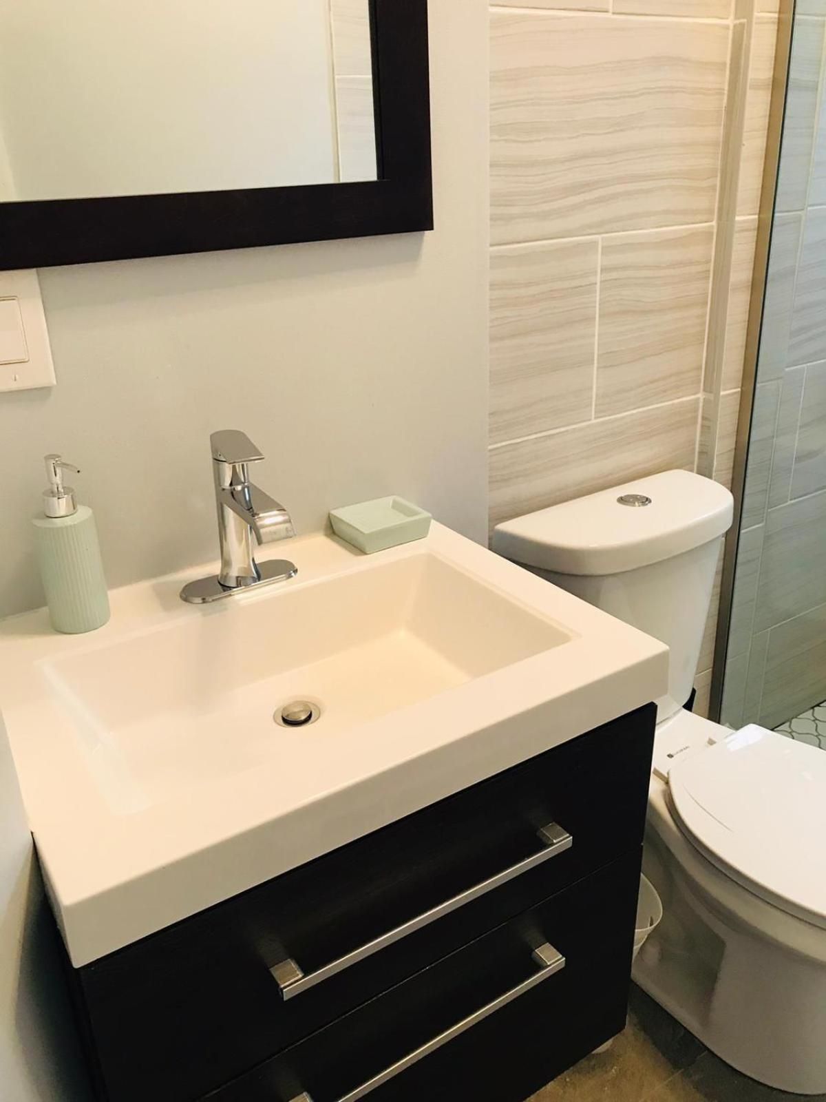 Renovated, 10 Min from the city Two-Bedroom Apartment