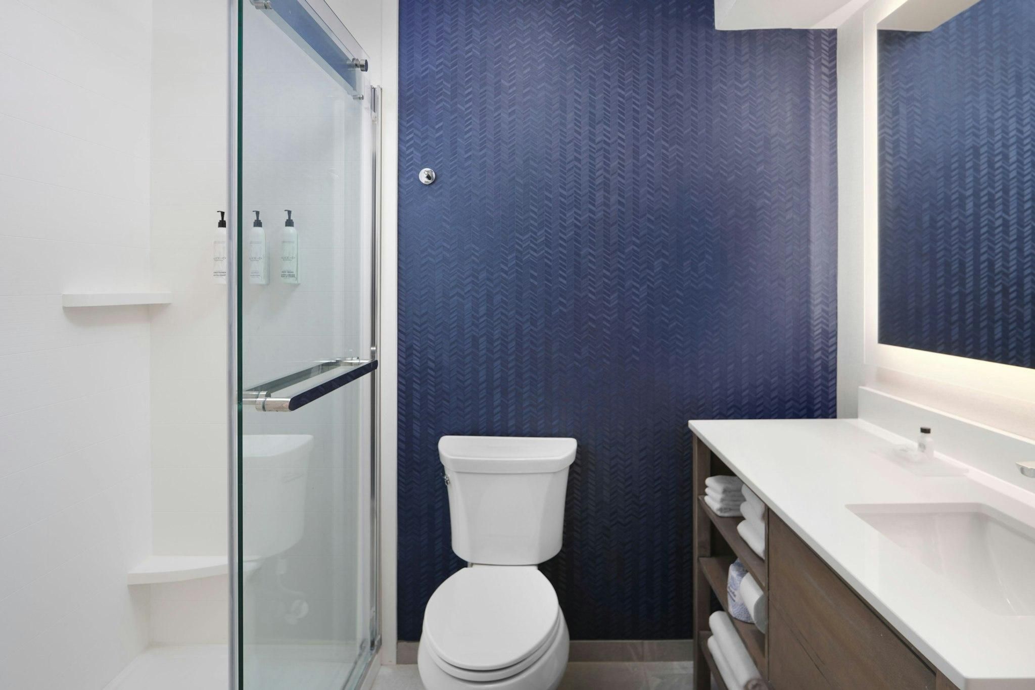 Standard Room, Guest Room, 2 Queen, Sofa Bed