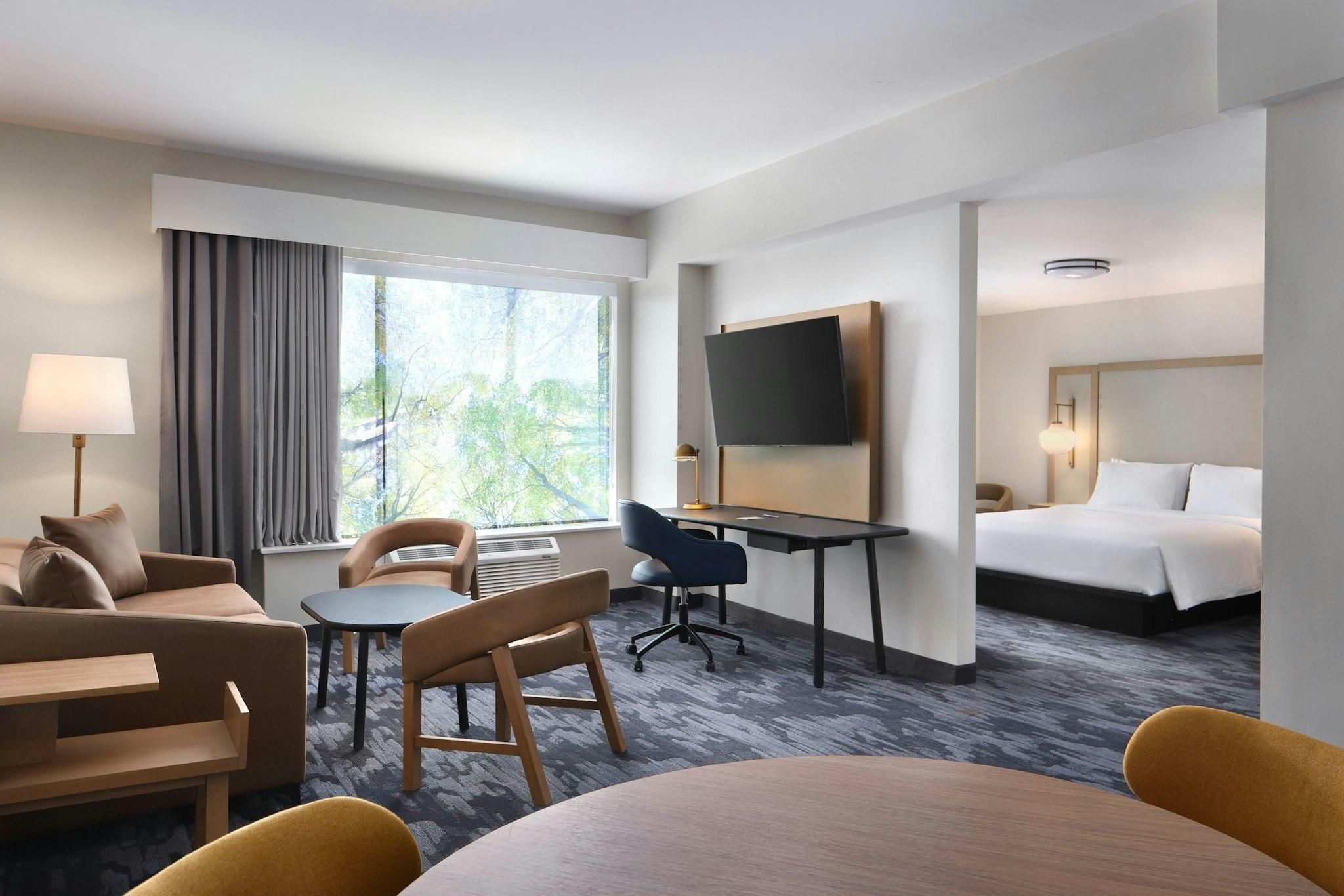 Fairfield by Marriott Inn & Suites Durham Suite, 1 King, Sofa bed 3