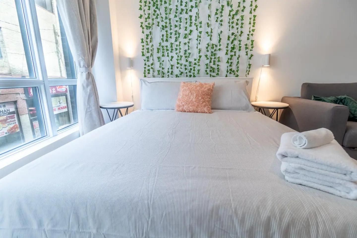 Rozenhaus Montreal Hotel Downtown Junior Suite 49