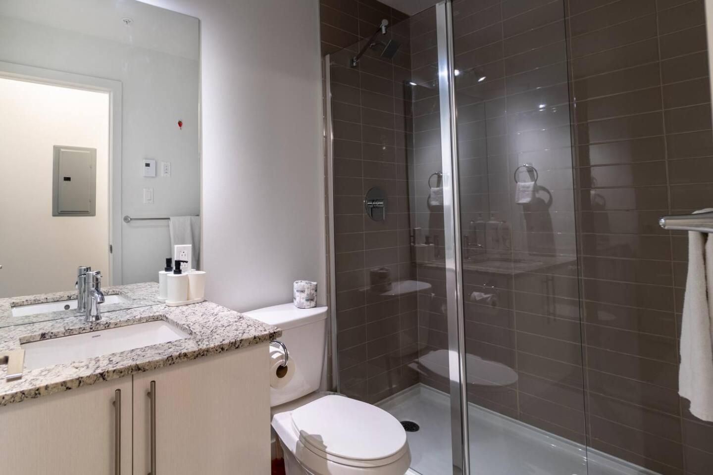 Rozenhaus Montreal Hotel Downtown Junior Suite 154