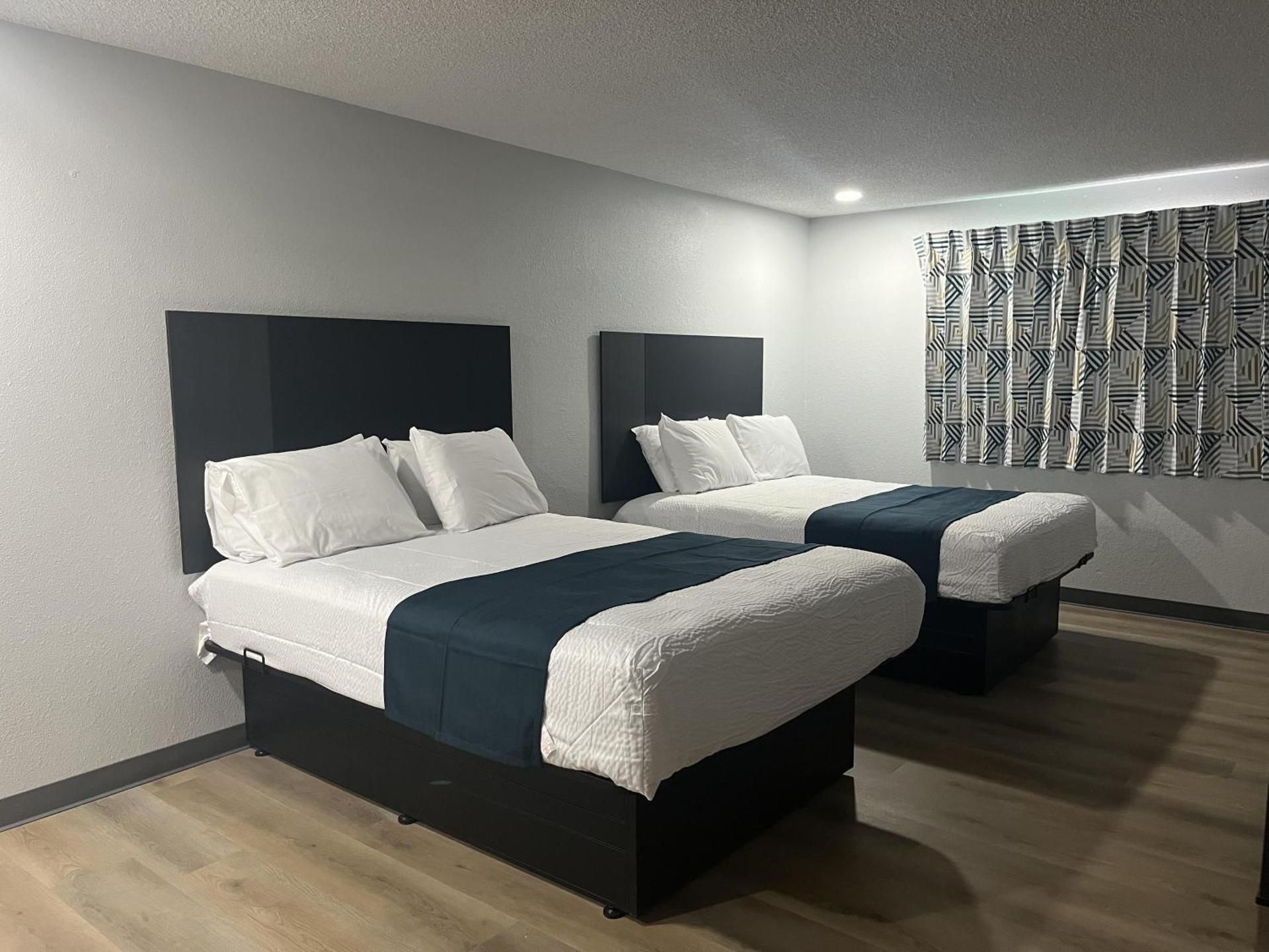 Motel 6 Las Vegas, NV – Downtown Fremont St Experience 2 Full Beds Non-Smoking