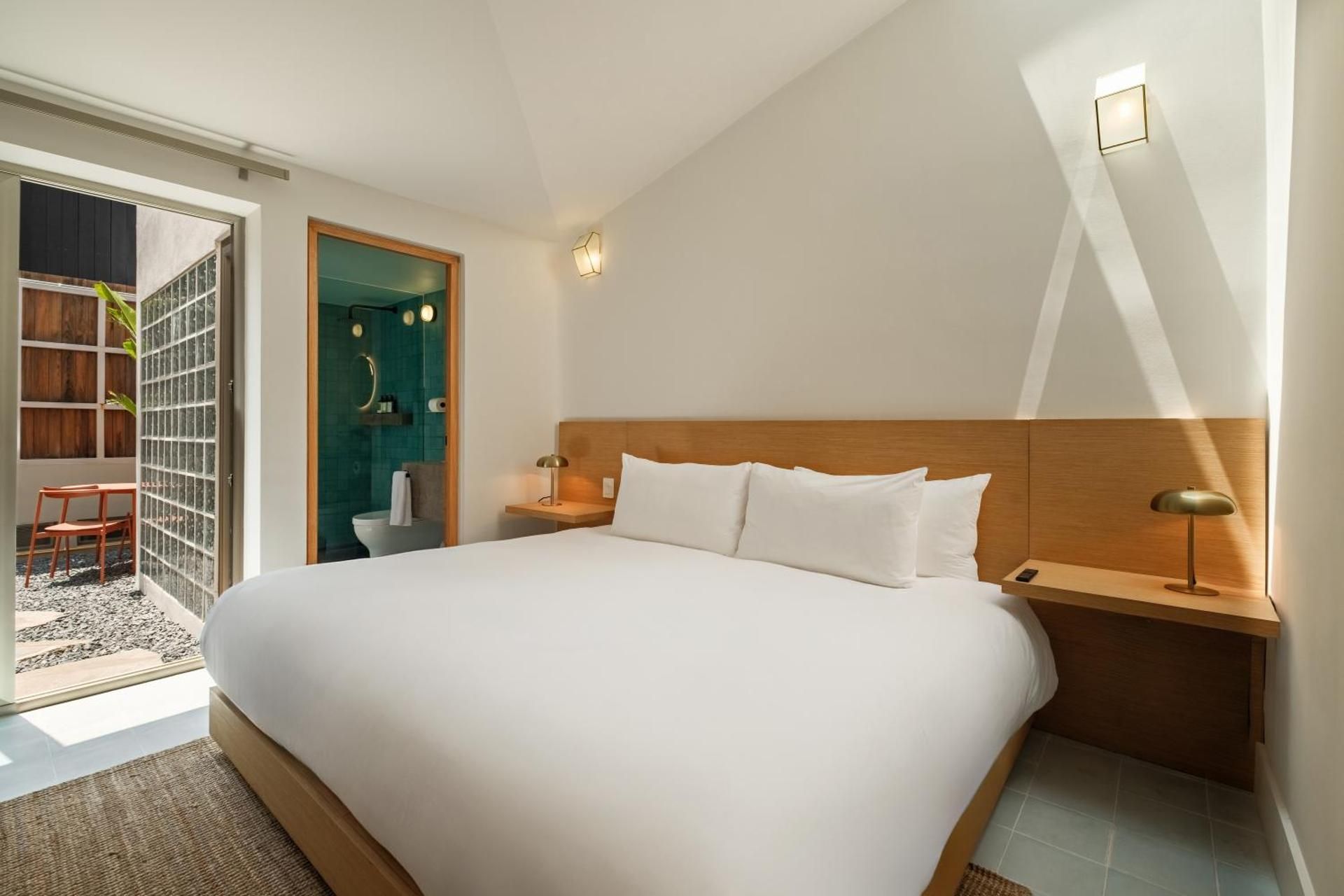 Cholula Condesa Hotel by Lumina Deluxe King Room 169