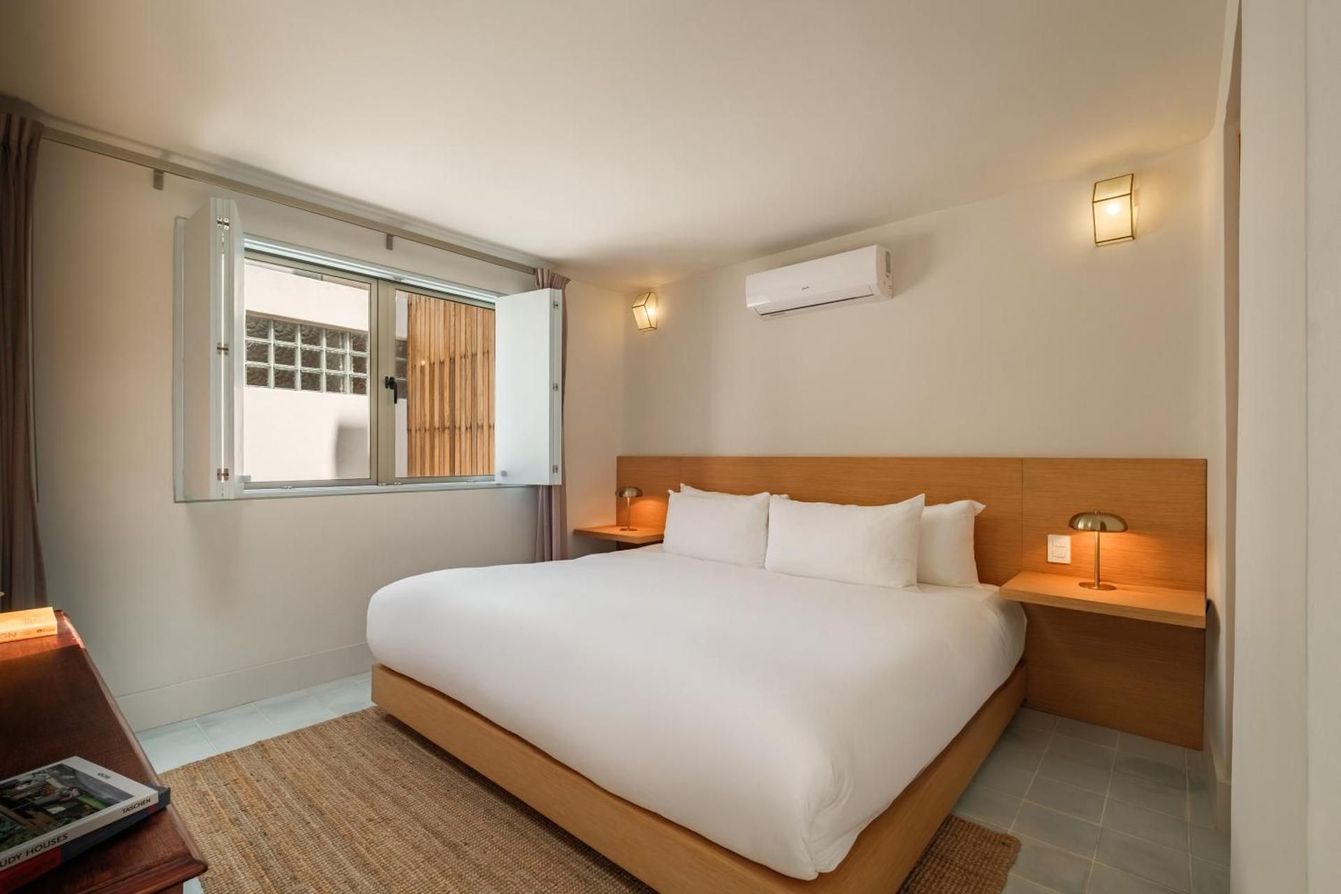 Cholula Condesa Hotel by Lumina Deluxe King Room 97