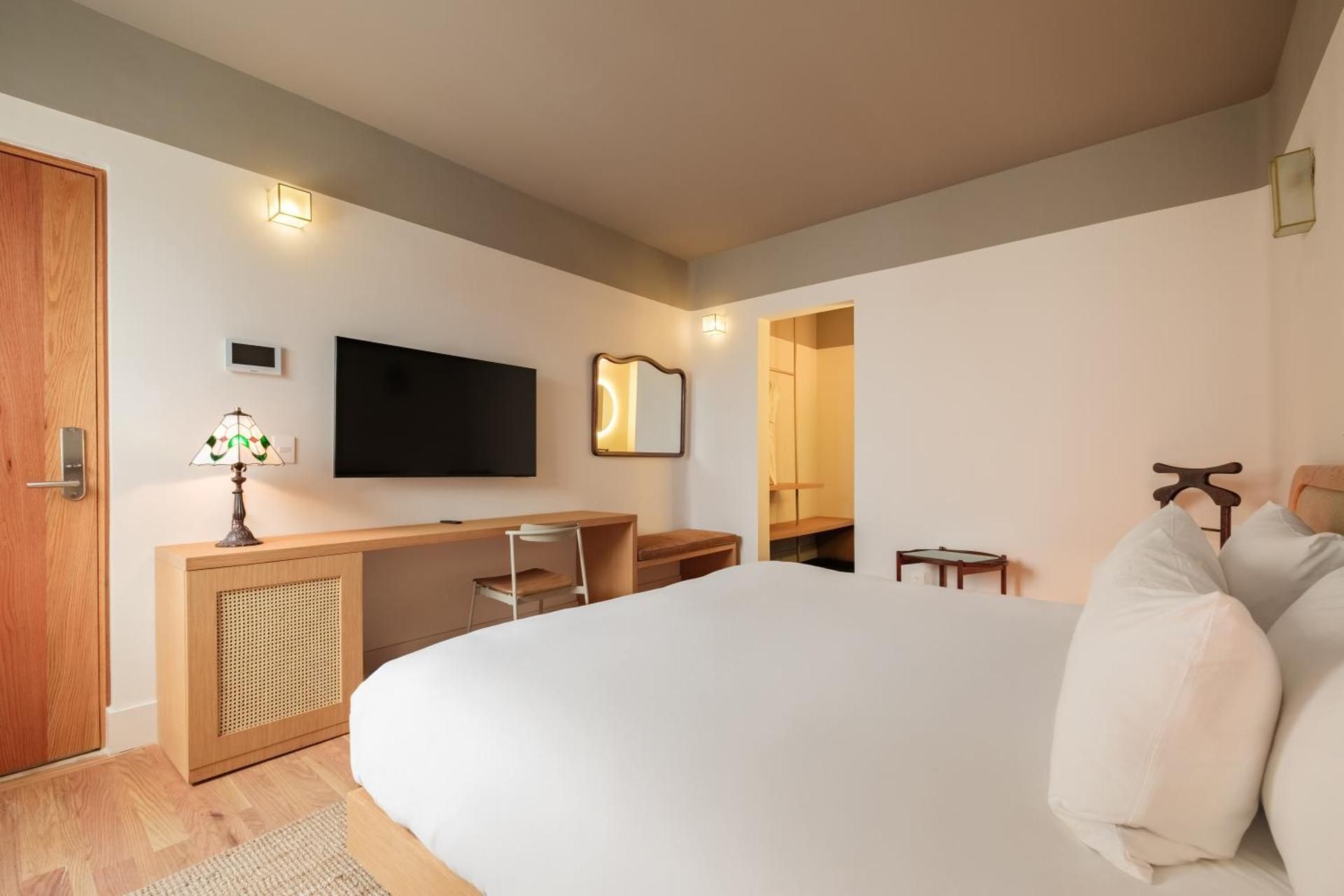 Cholula Condesa Hotel by Lumina Deluxe King Room 25