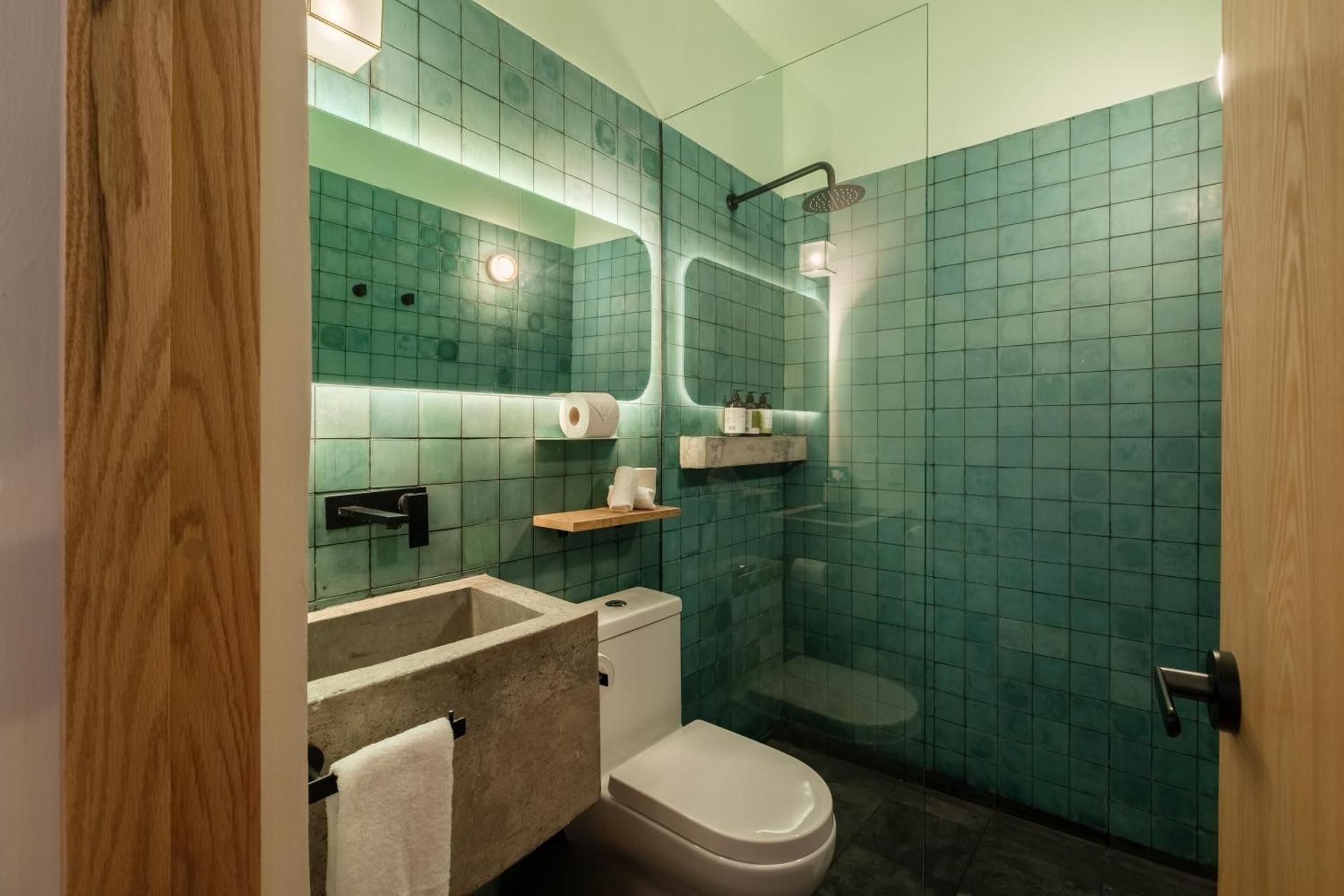 Cholula Condesa Hotel by Lumina Deluxe King Room 313