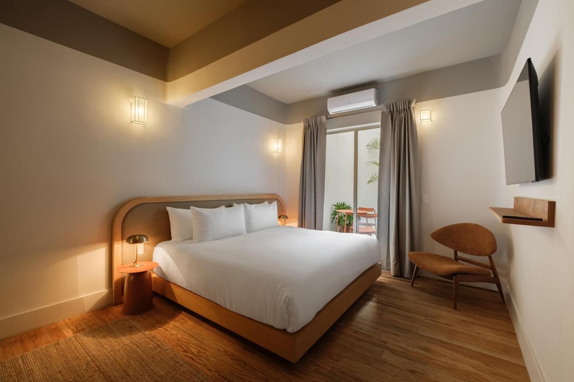 Cholula Condesa Hotel by Lumina Deluxe King Room 193