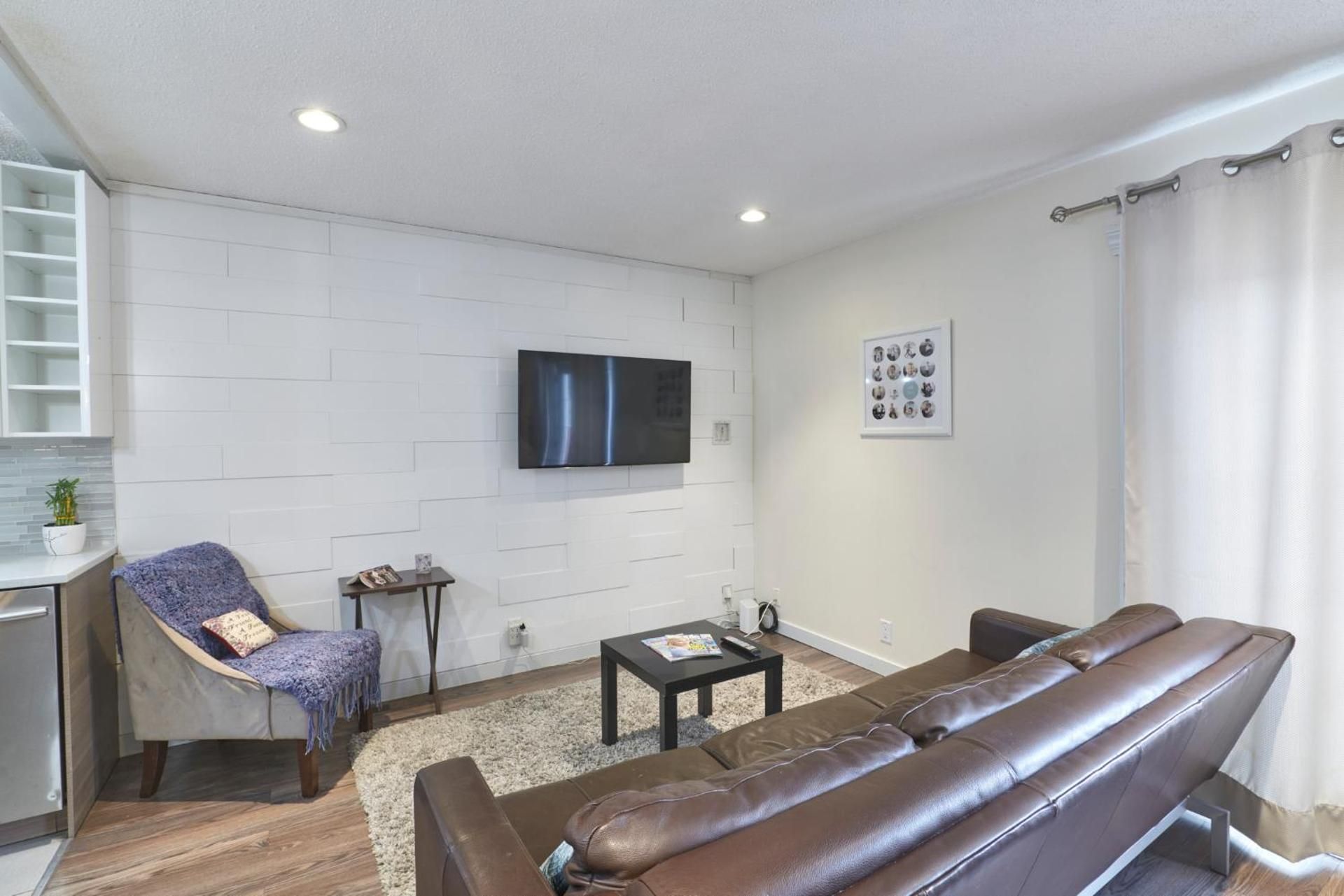 Bowness Suites Three-Bedroom Apartment 2