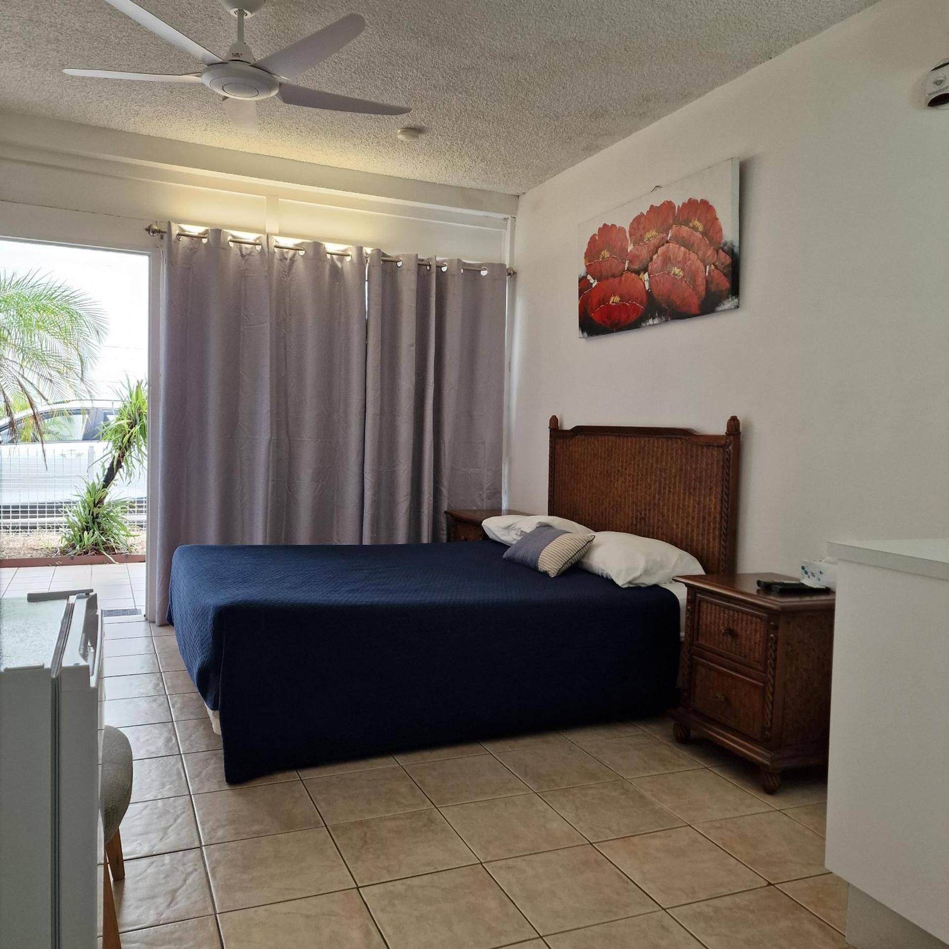 A1 Inn the city A1 Car Rentals Queen Room