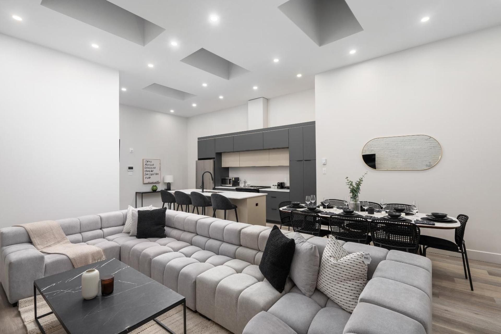 The Griffin ApartHotel- Downtown