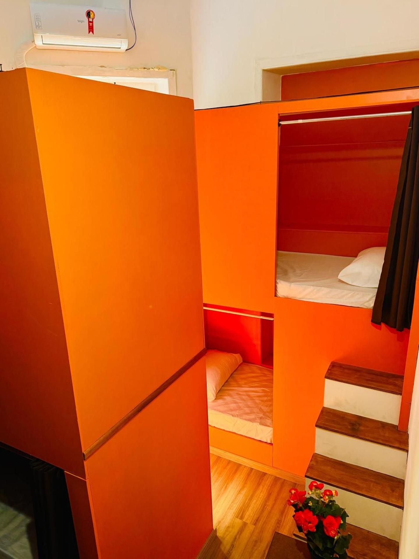 Bed in 6-Bed Mixed Dormitory Room