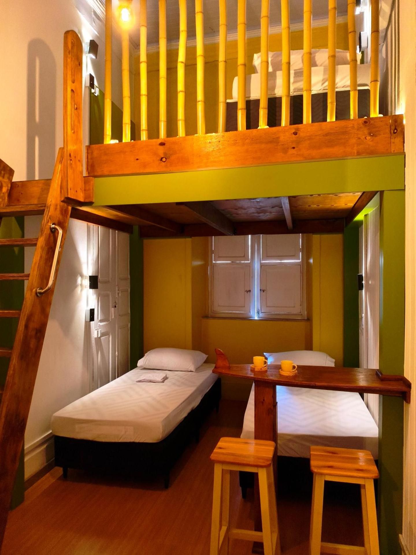 Cocos Hostel Rio Family Room 2