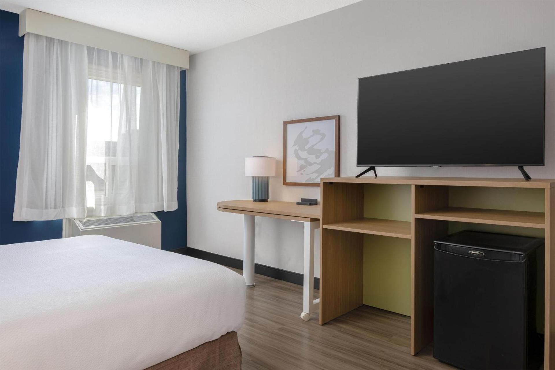 Spark by Hilton Toronto Mississauga 1 Queens Mobility Accessible Roll In Shower 2