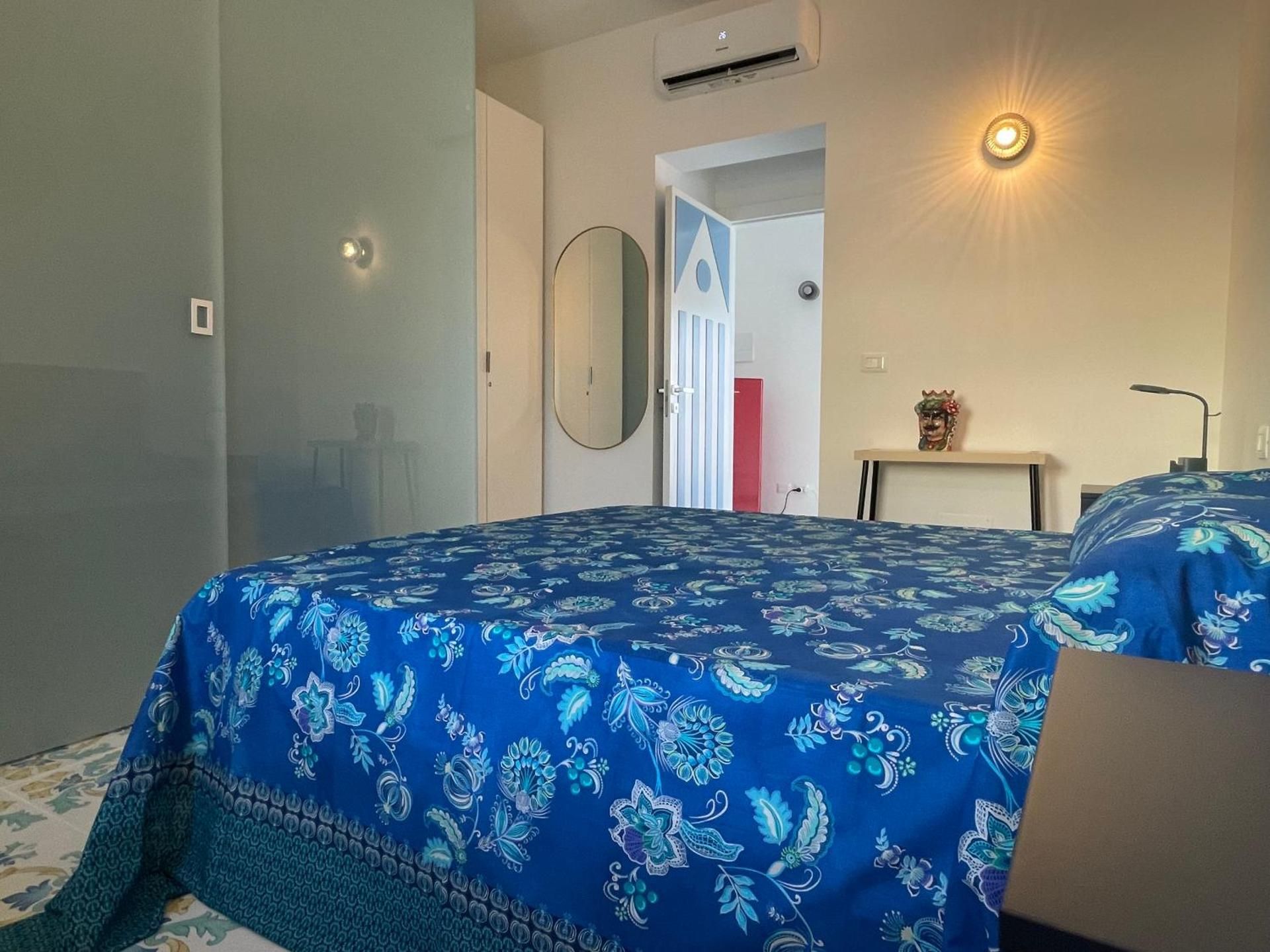 Yali Suites Bed and Breakfast Double Room