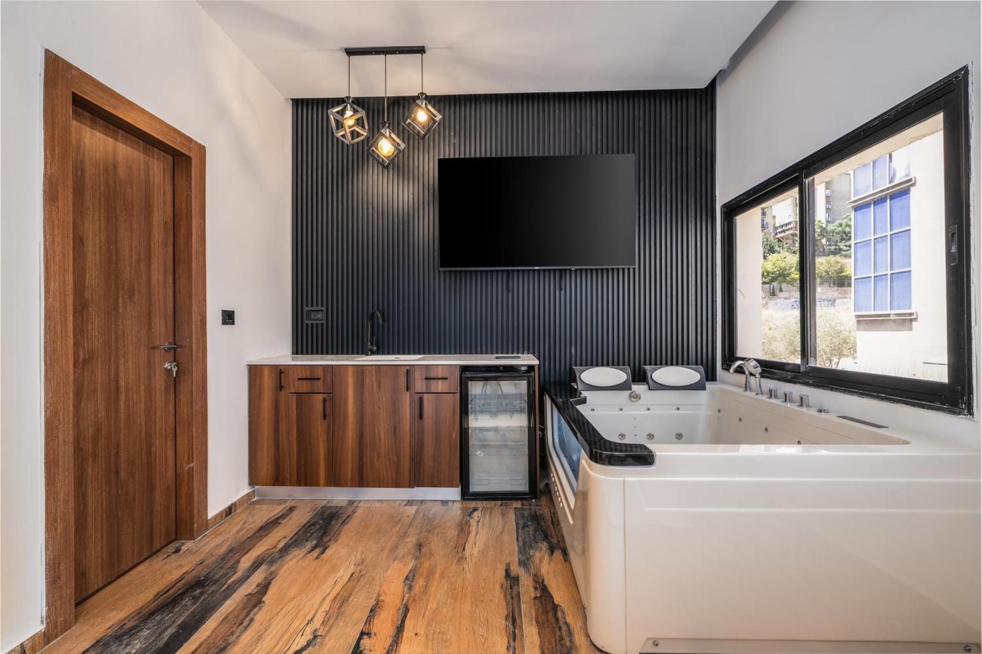 House 46 Deluxe Double Room 11