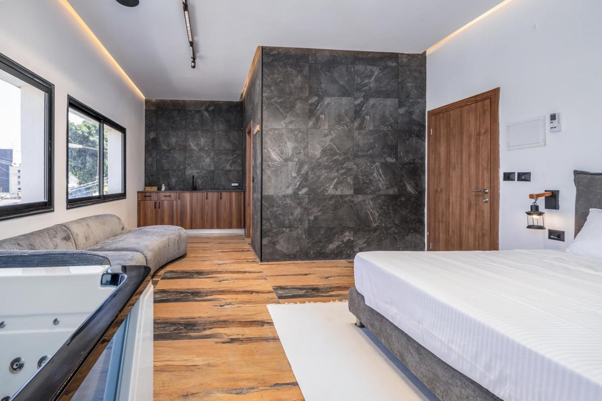 House 46 Deluxe Double Room 3