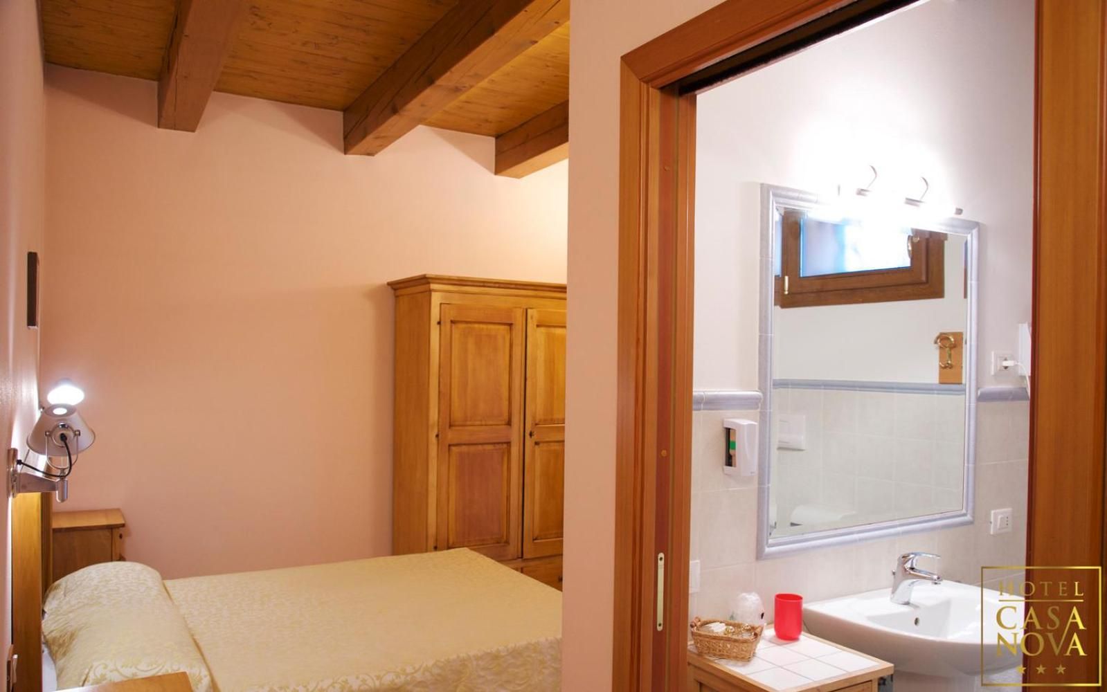 Comfort Room with French Bed