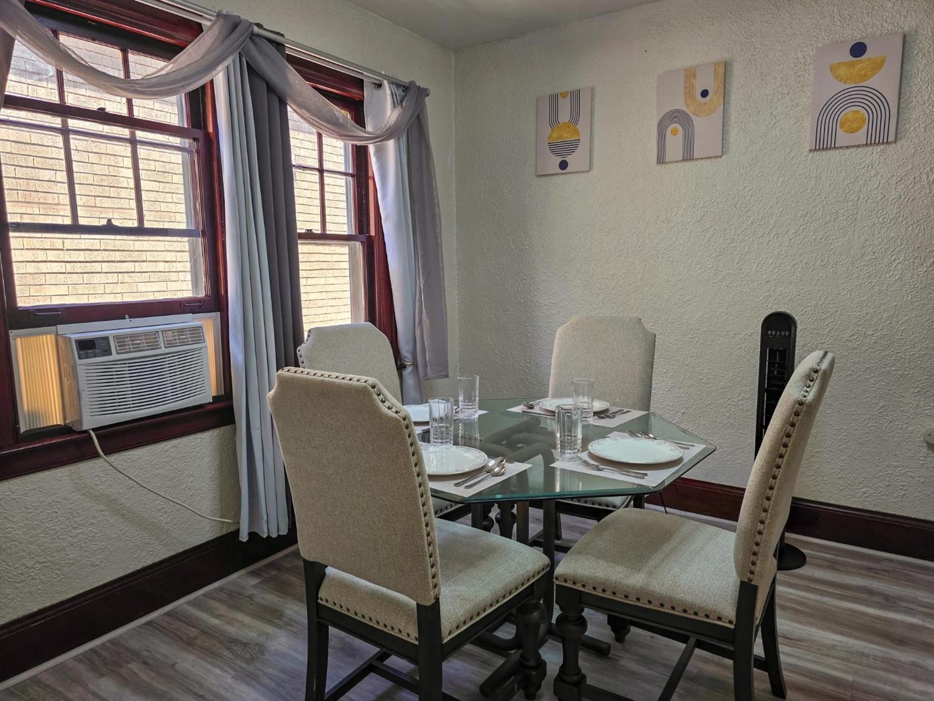 Cute 2 Bedroom Apartment 7 minutes from the falls!