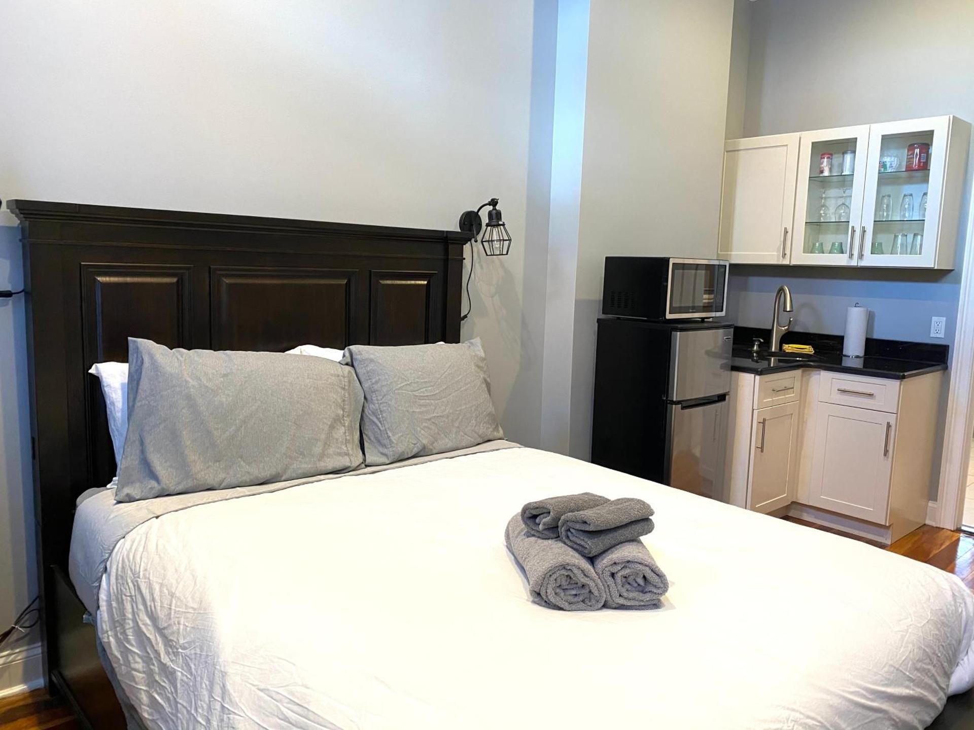 AF Stays - Philadelphia 1224 Mt Vernon St Queen Studio 13