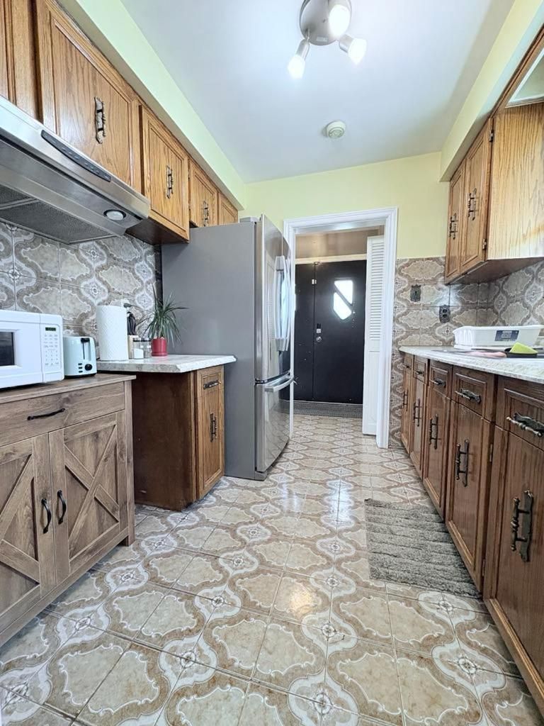 Cozy Stay, Self Check-In with Parking available upon request