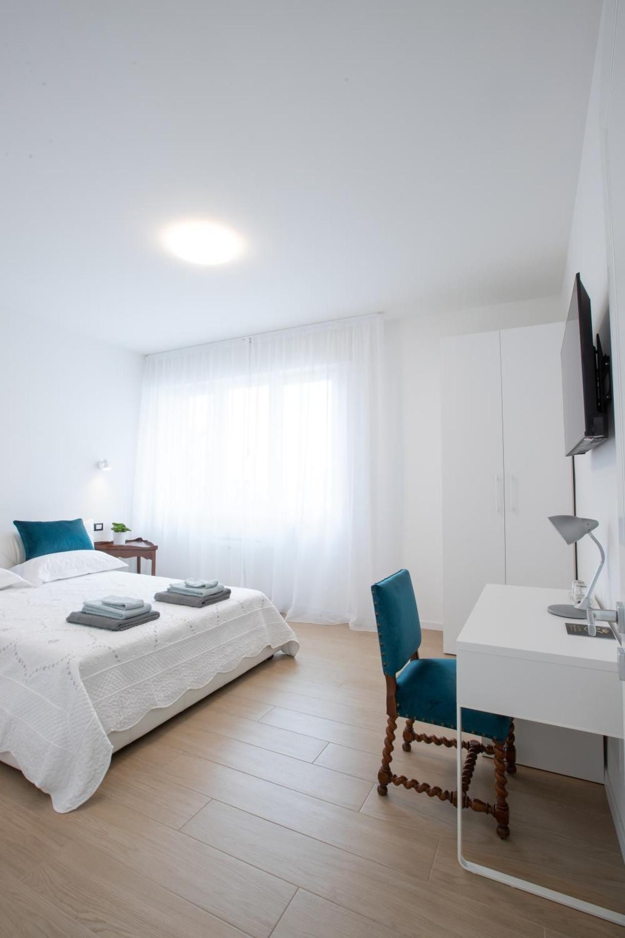 Double Room with Balcony (2 Adults + 1 Child)