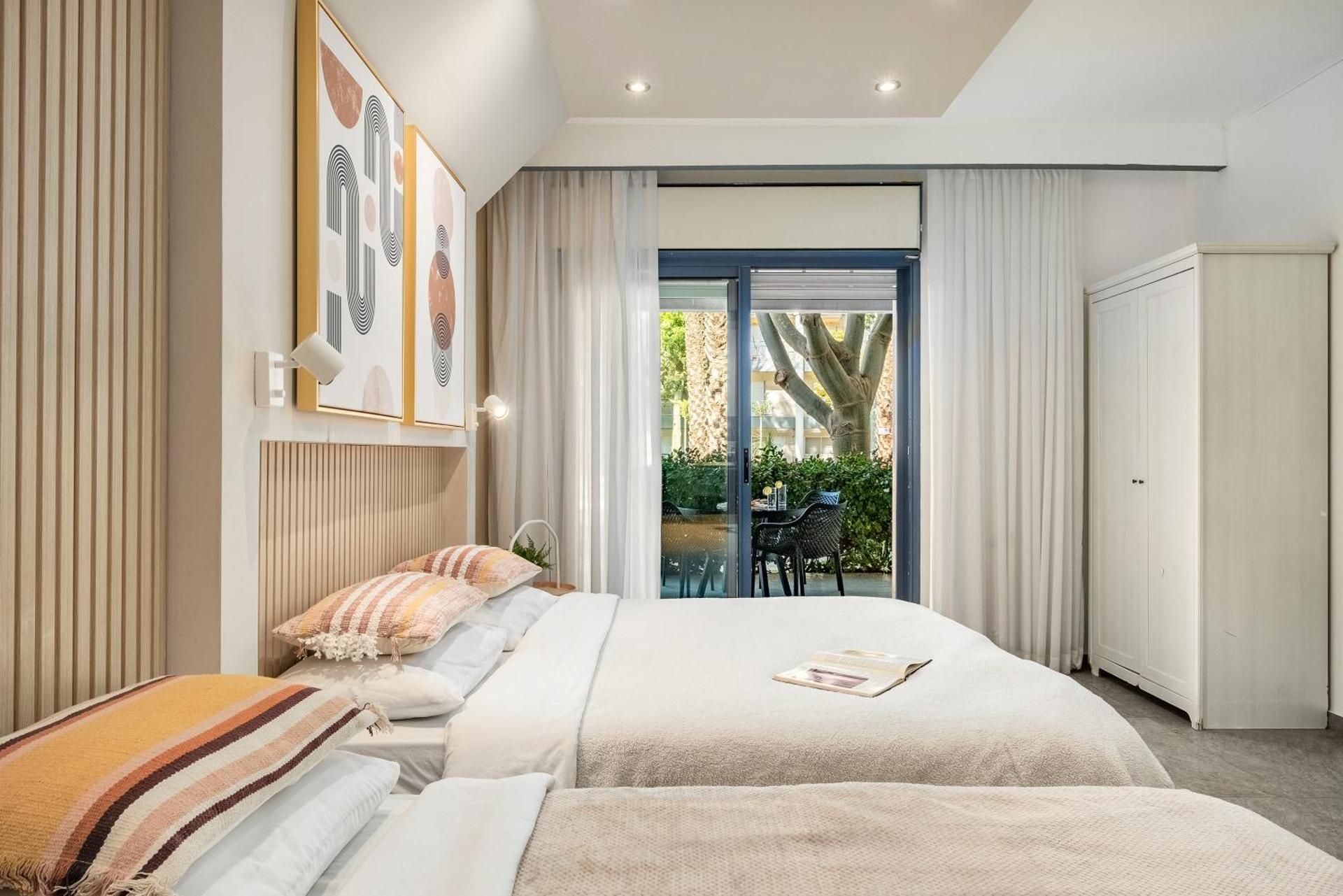 Royal Park Residence by Sea N' Rent Studio 25