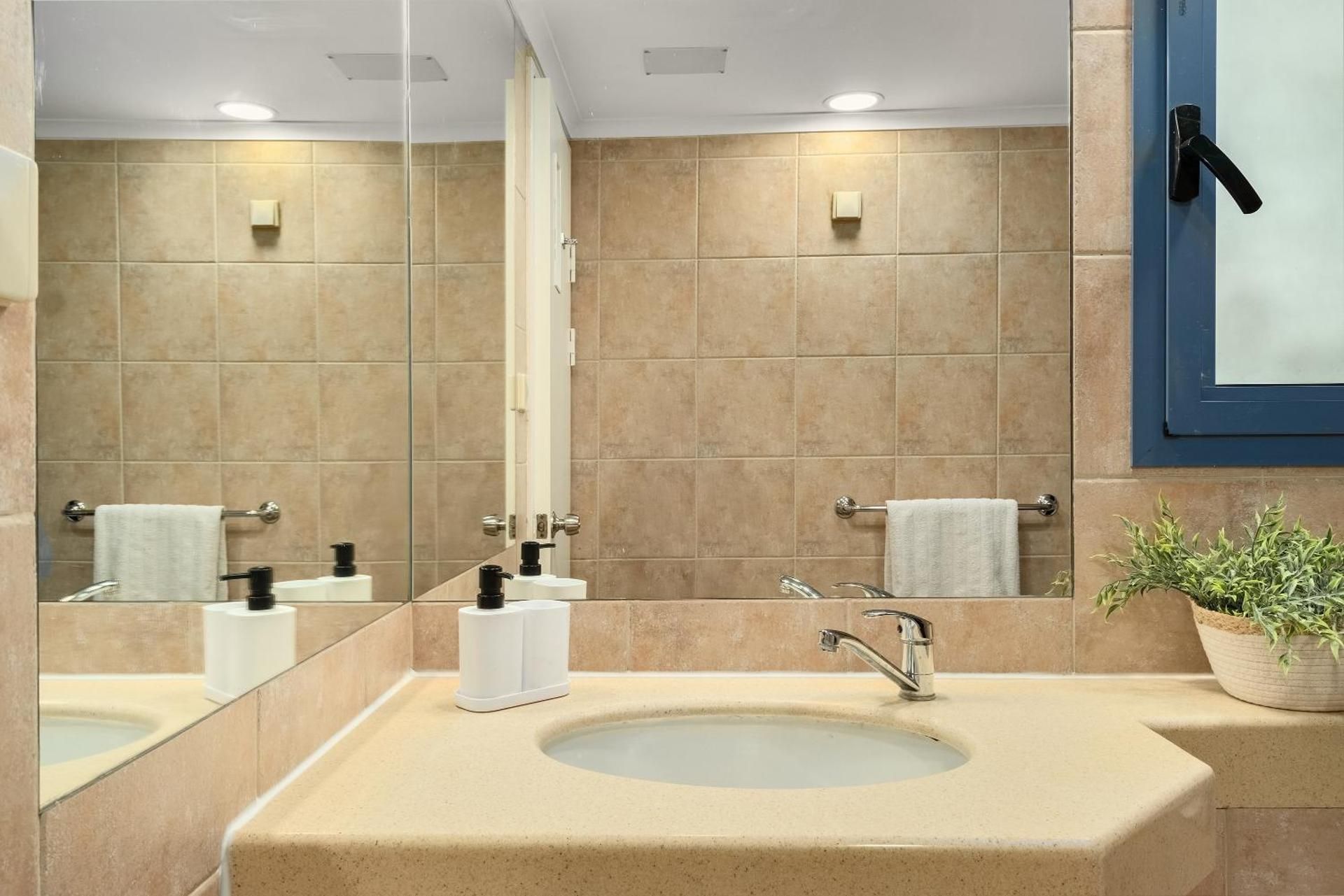 Royal Park Residence by Sea N' Rent Studio 50