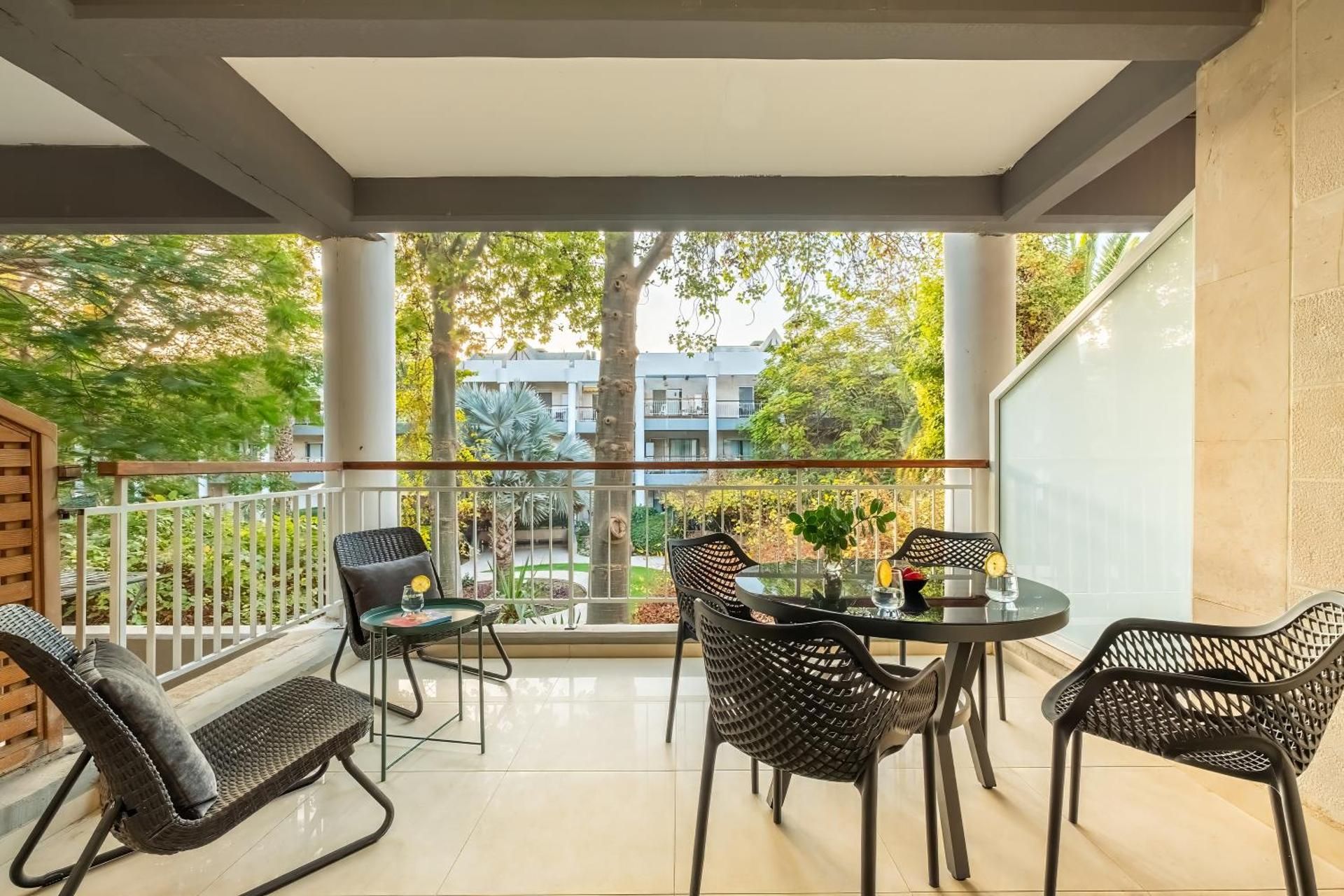 Royal Park Residence by Sea N' Rent Studio 35