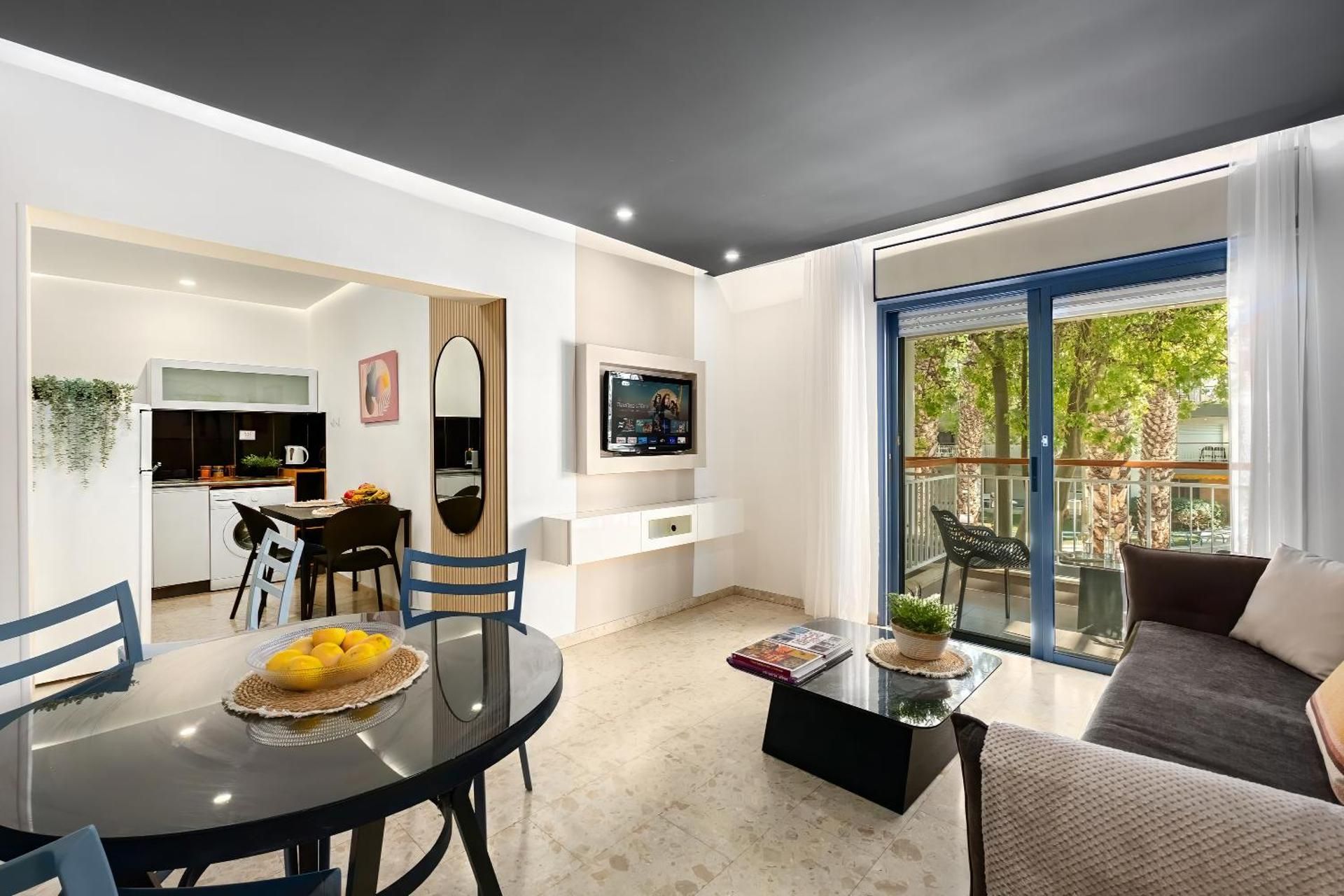 Royal Park Residence by Sea N' Rent One-Bedroom Apartment 106