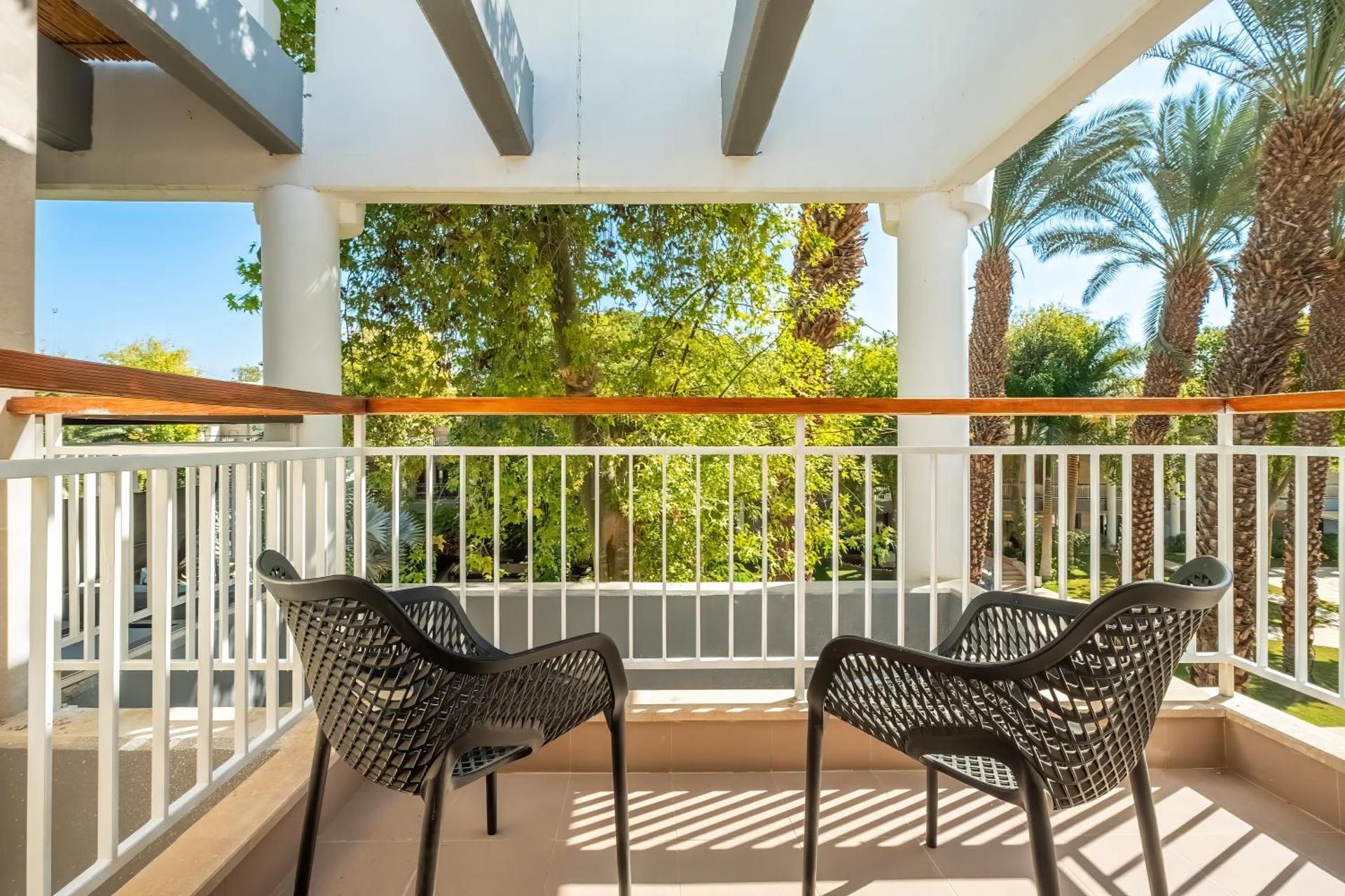 Royal Park Residence by Sea N' Rent Two-Bedroom Apartment 25