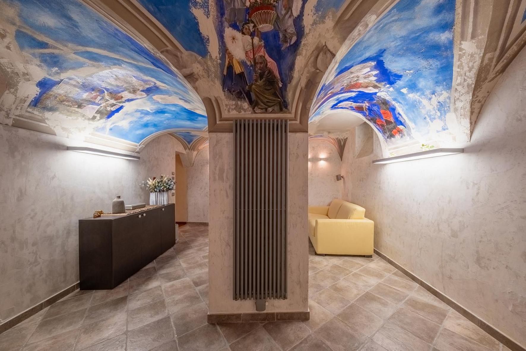 Shared lounge/TV area