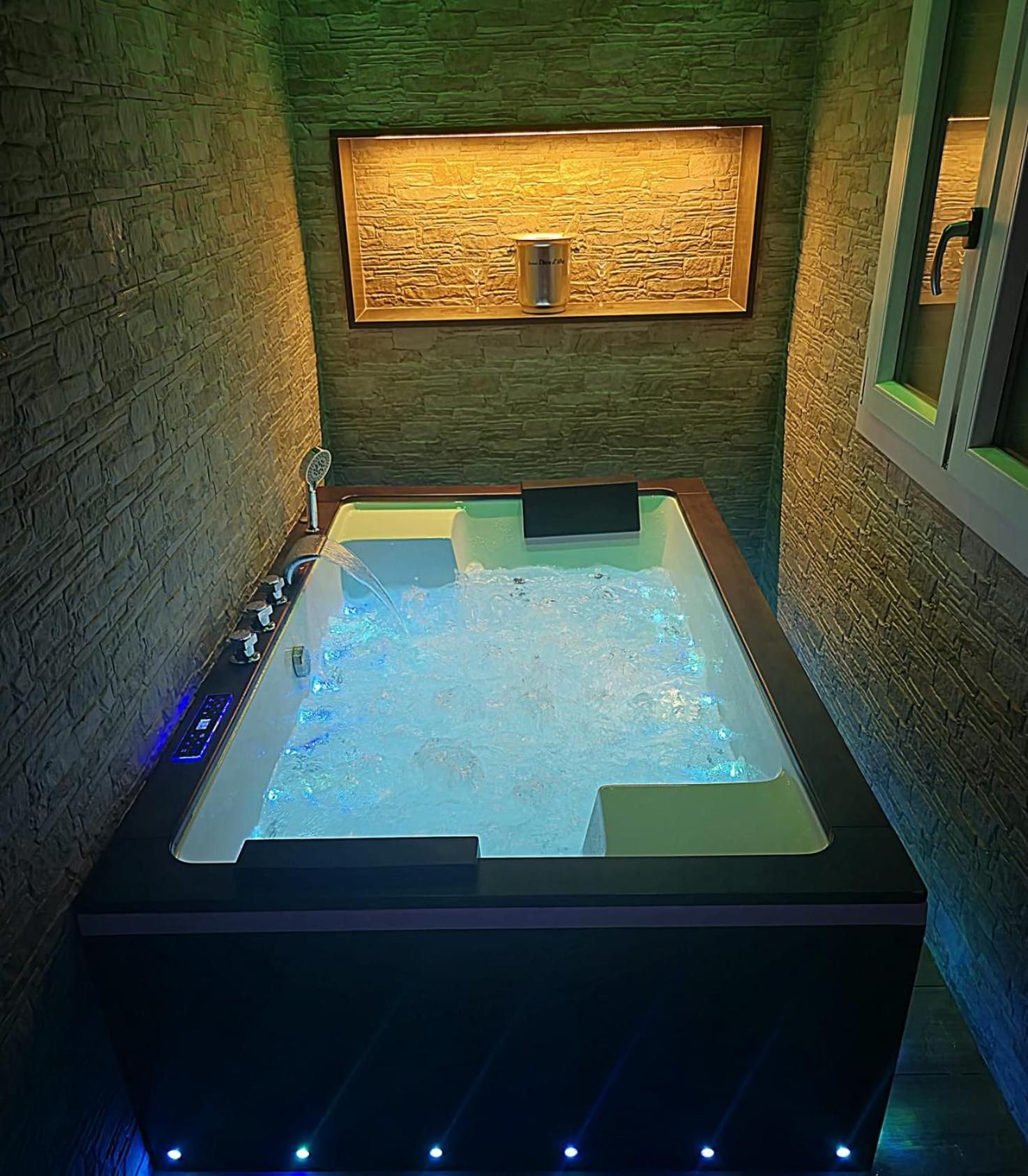 Samama House Suite 2