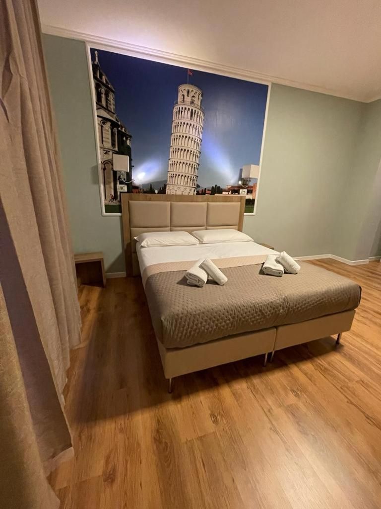 Quadruple Room with Private Bathroom