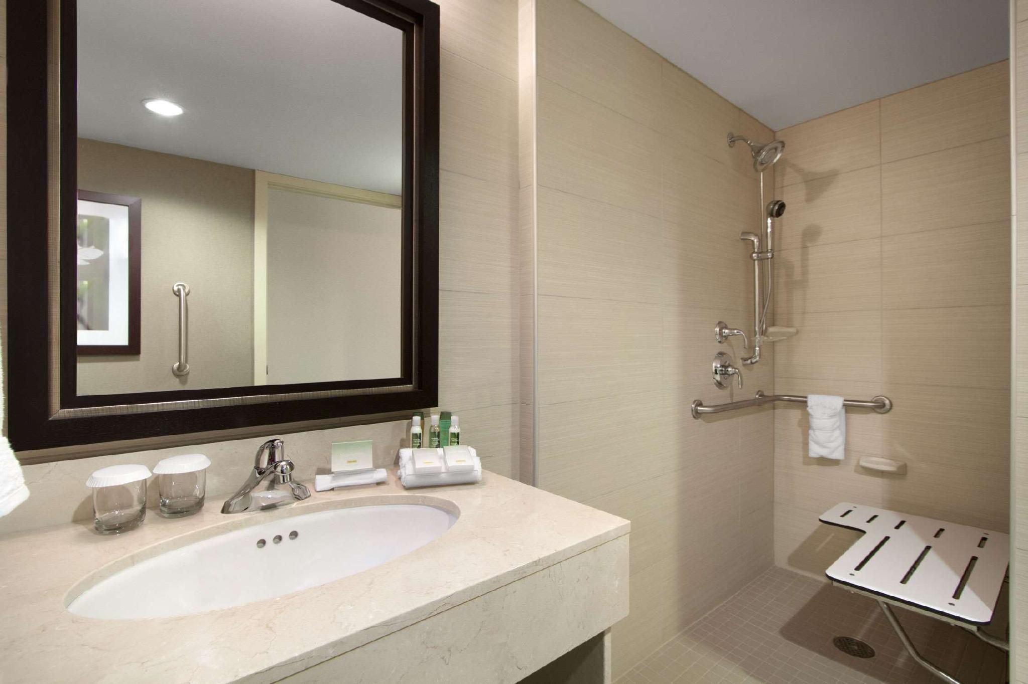 Homewood Suites by Hilton University City Philadelphia 2 Dbl Mobility/hearing Acc Ri Shwr Studio Nsmk 2