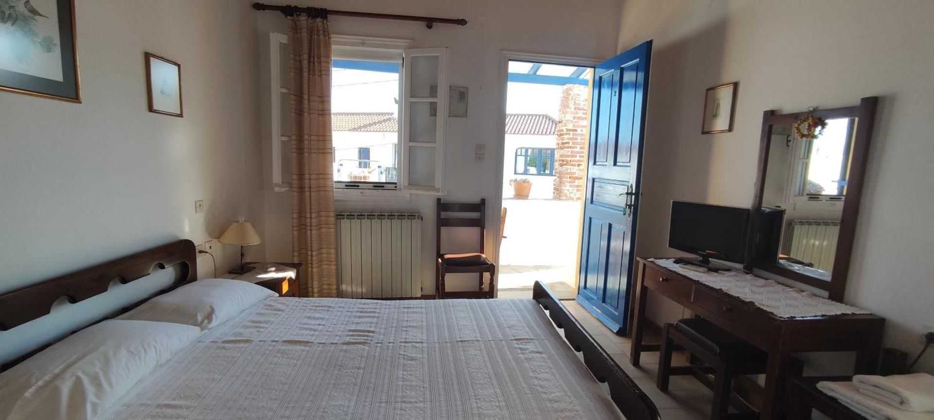 Porphyra Double Room with Balcony