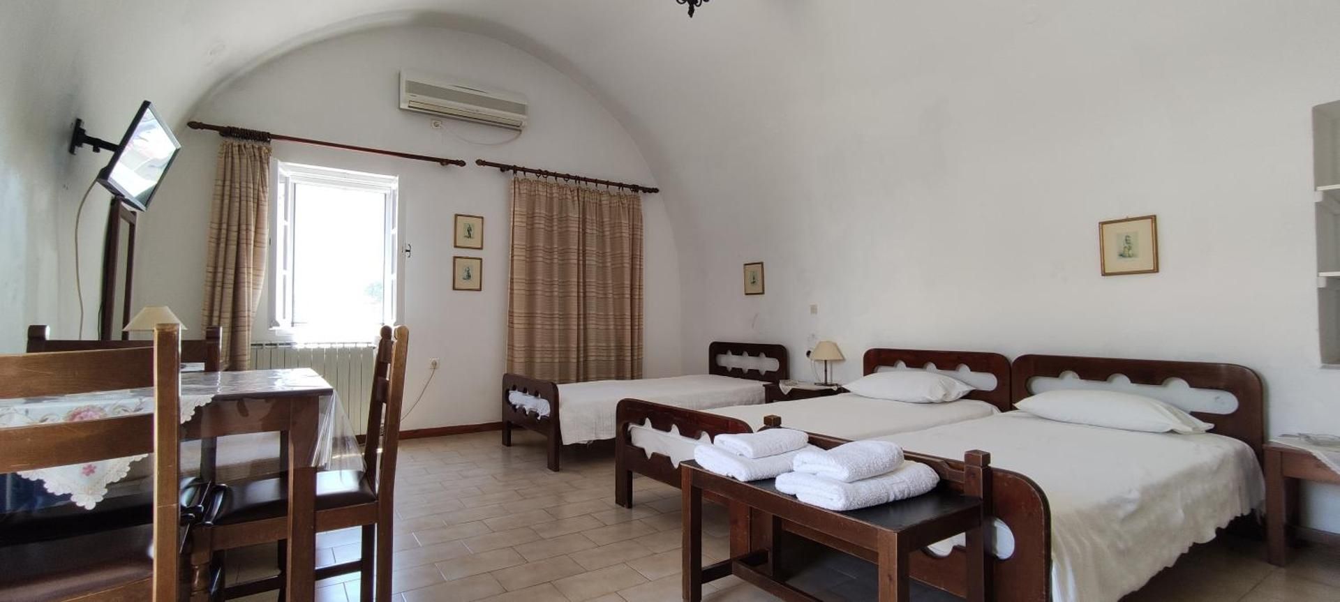 Triple Room with Garden View