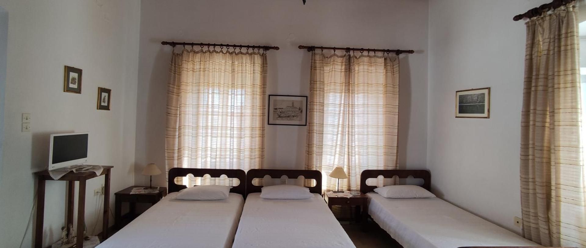 Porphyra Triple Room with Terrace 2