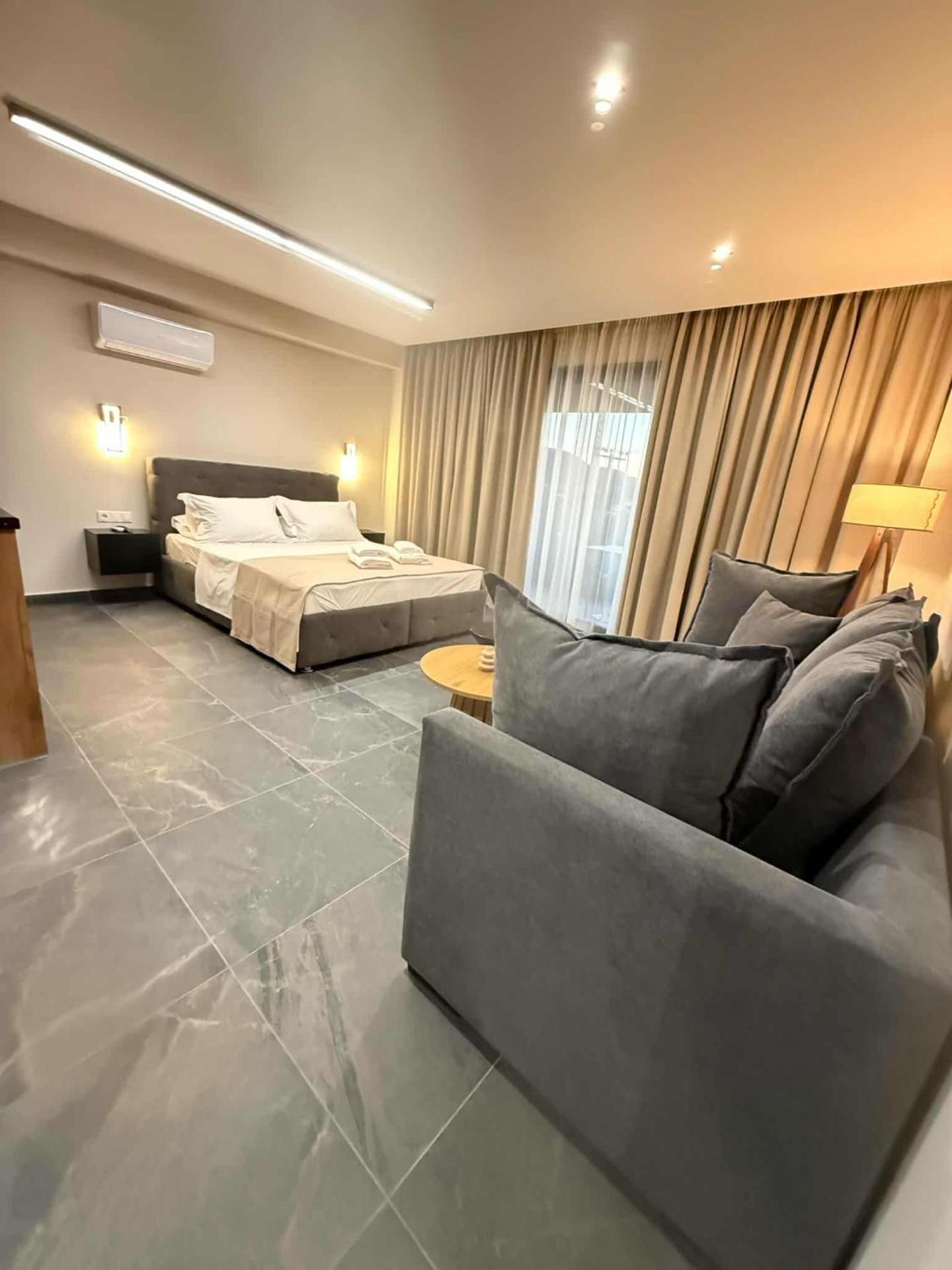 SABBAL apartments Superior Triple Room with Sea View