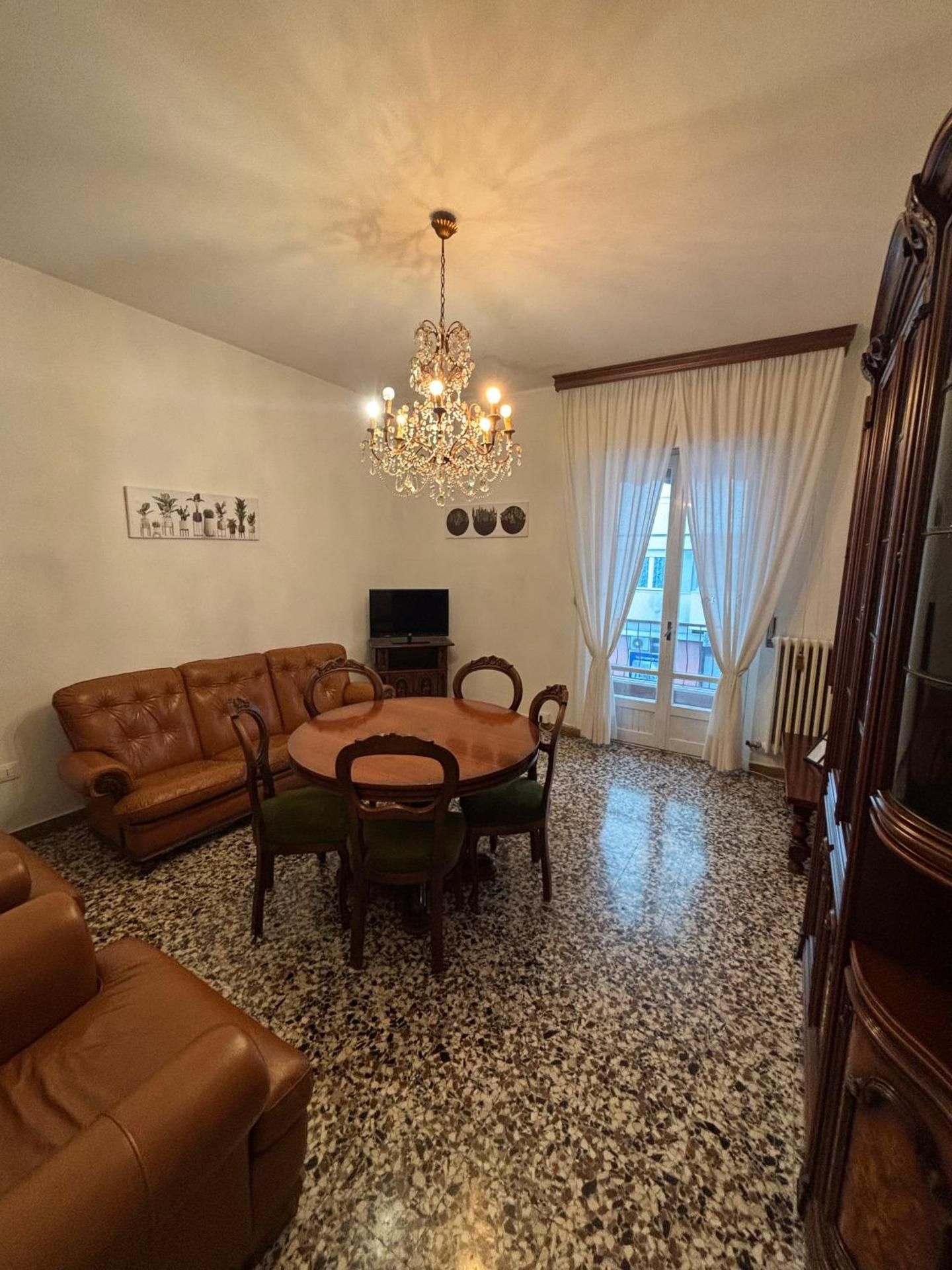 Shared lounge/TV area