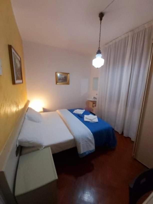 Standard Double Room with Shared Bathroom