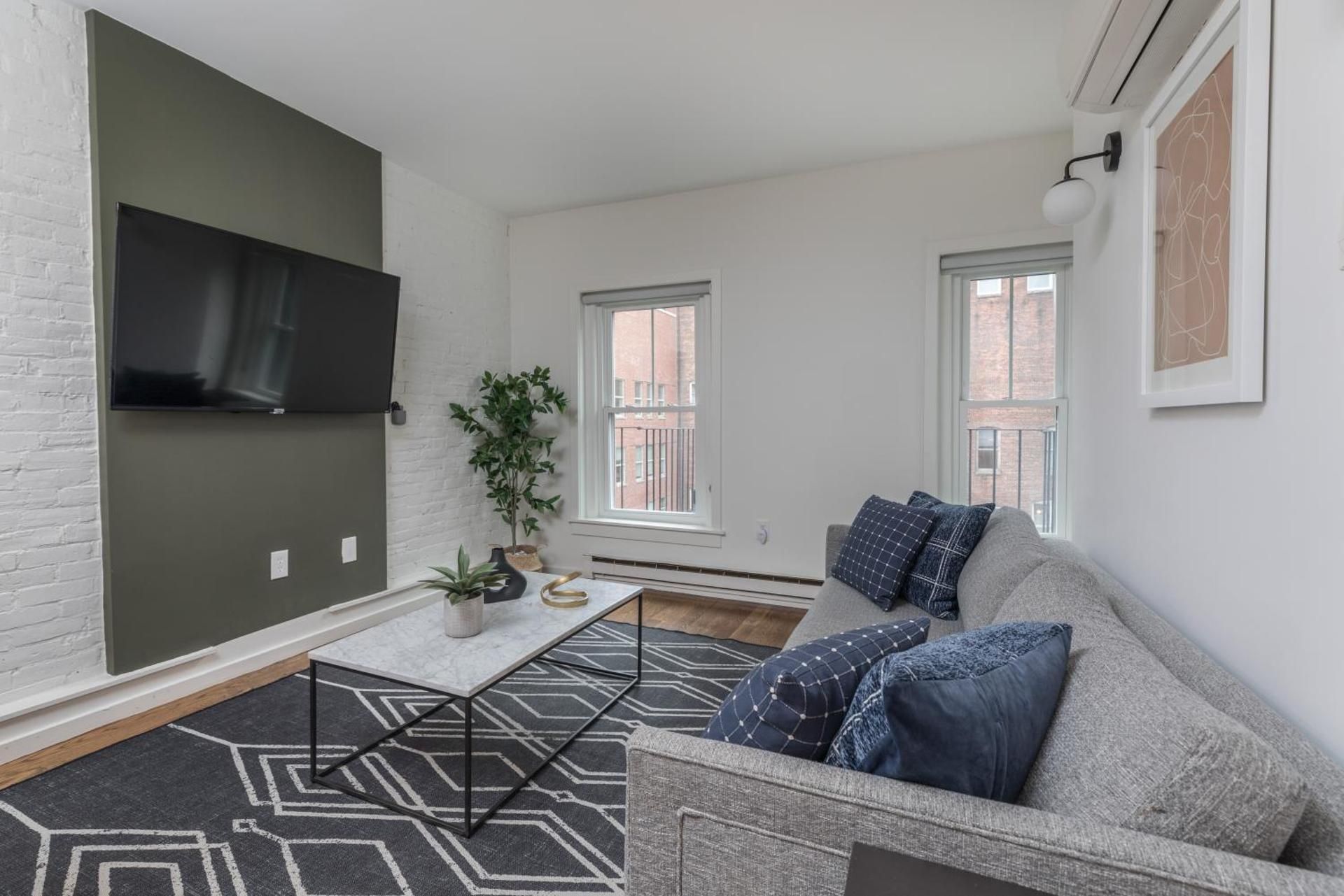 304 Newbury Street by Thatch Superior One-Bedroom Apartment (6)