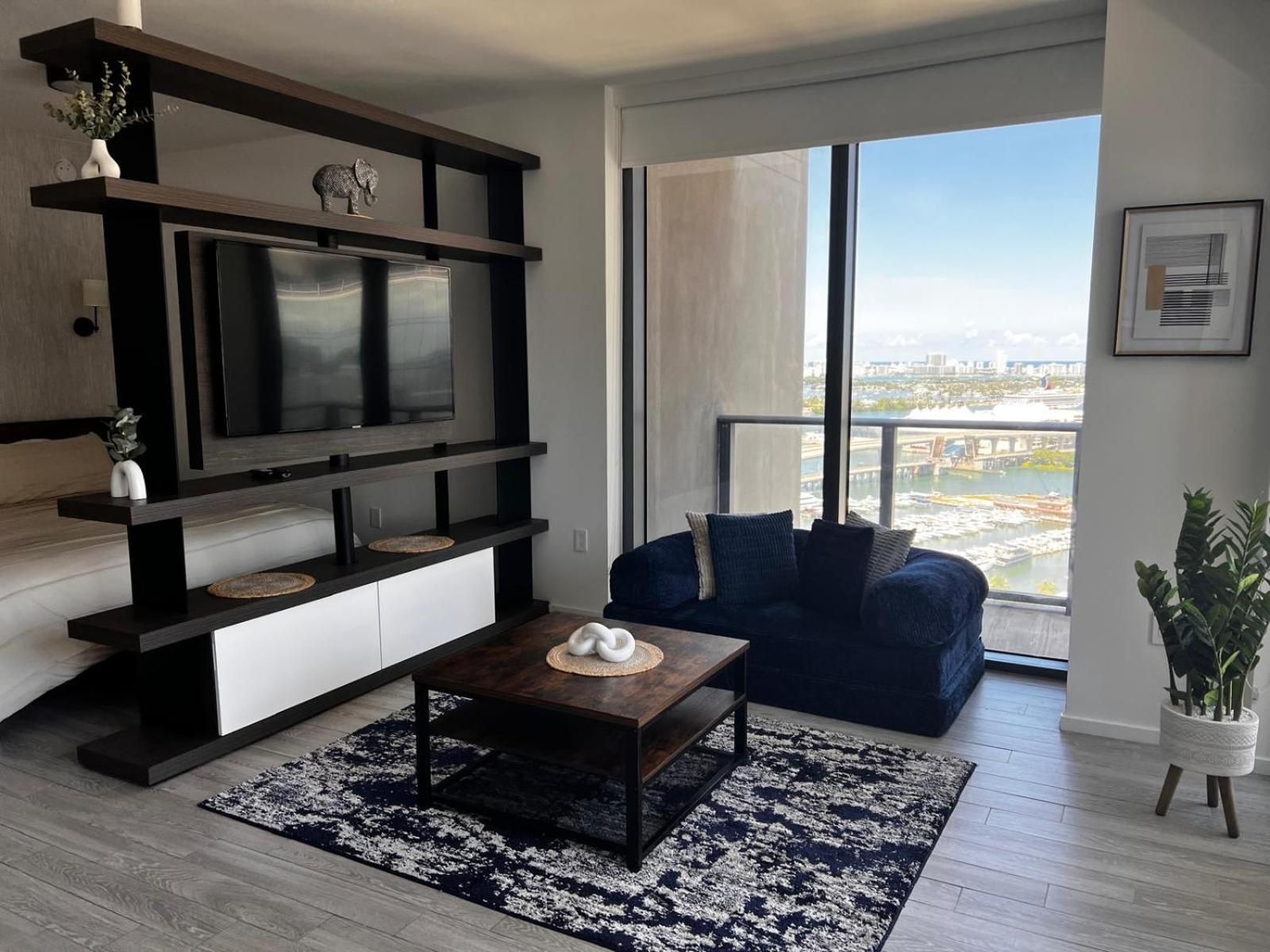 Luxe Ventures Miami Studio with Ocean View 7