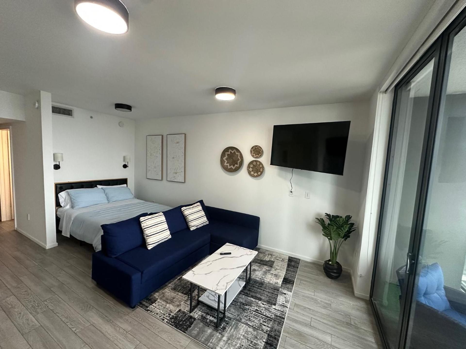 Luxe Ventures Miami Studio with Ocean View 3