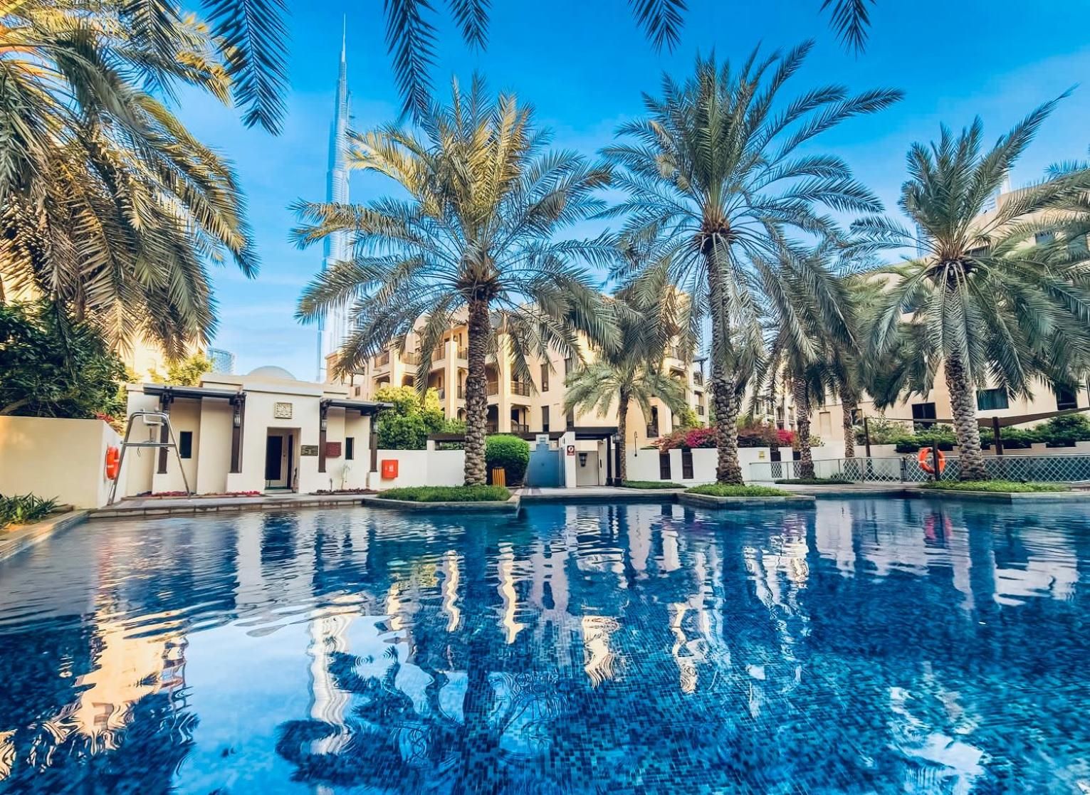 Traditional Apt in Downtown Dubai w/ Burj Khalifa View