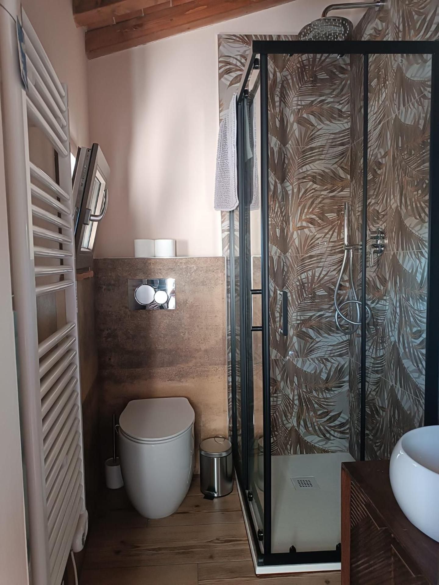 House Delfina Deluxe Room (2 Adults + 1 Child)